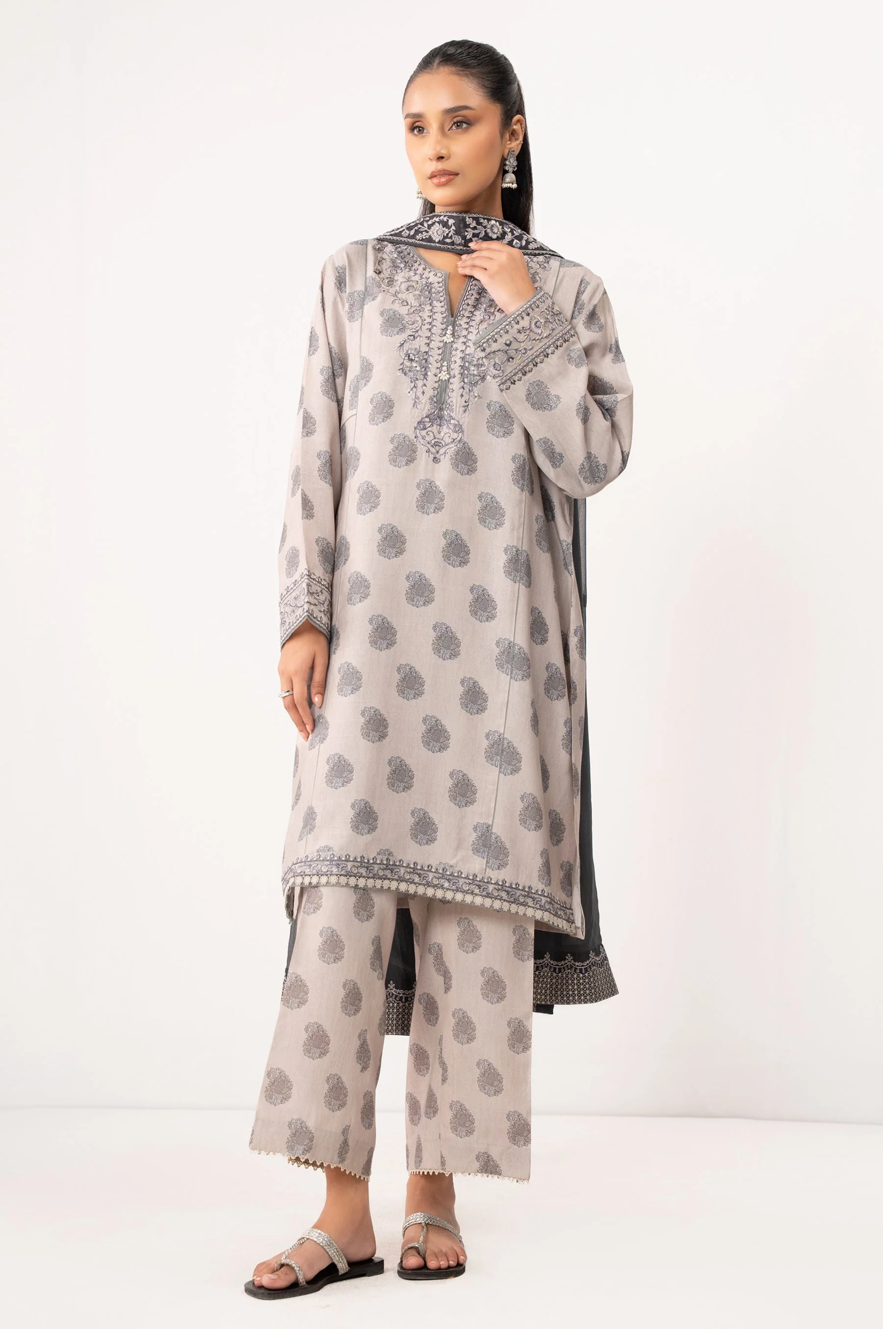 STITCHED PRINTED RAW SILK SUIT - Image 3