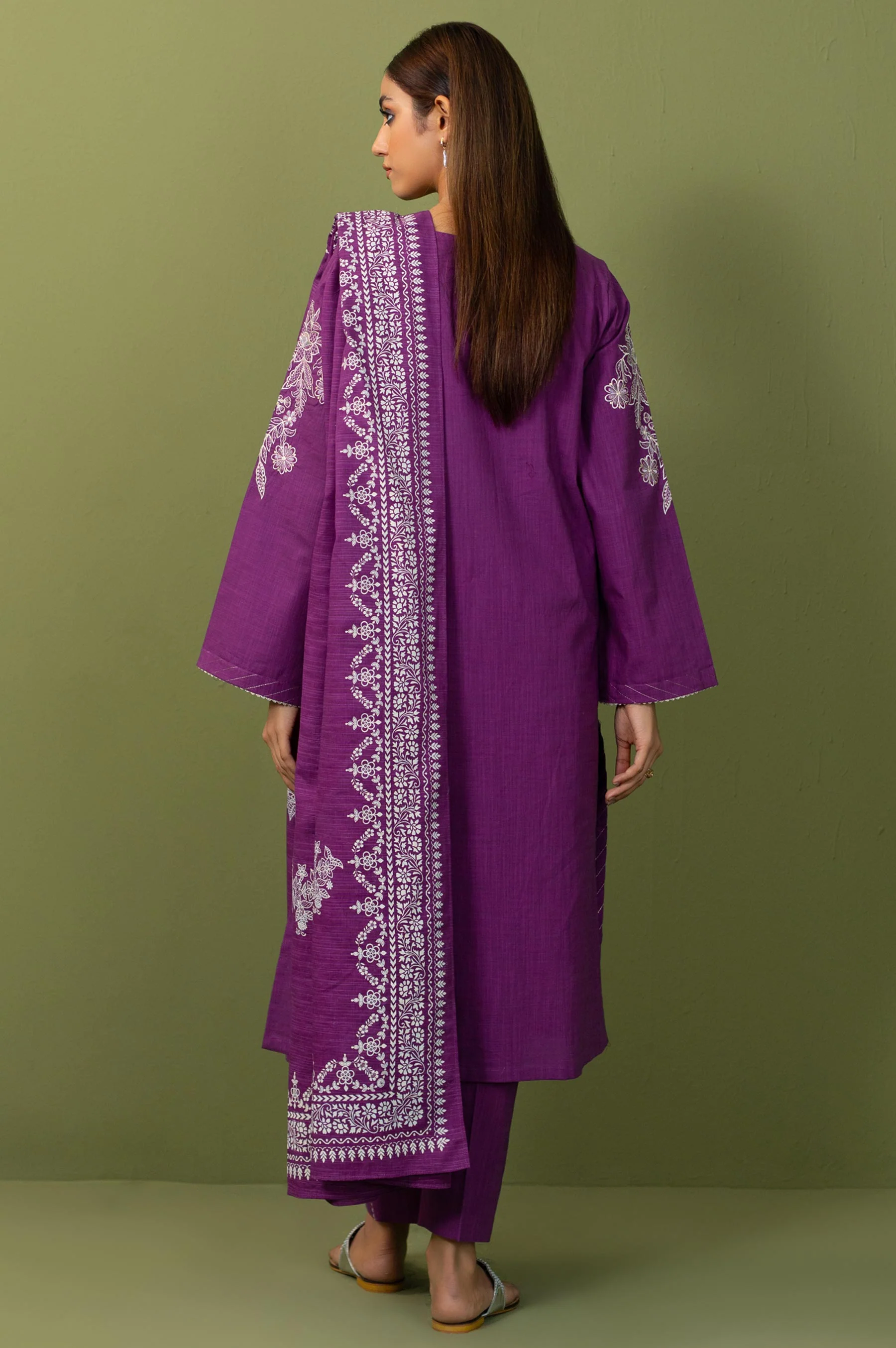 EMBROIDERED SUIT - Image 6