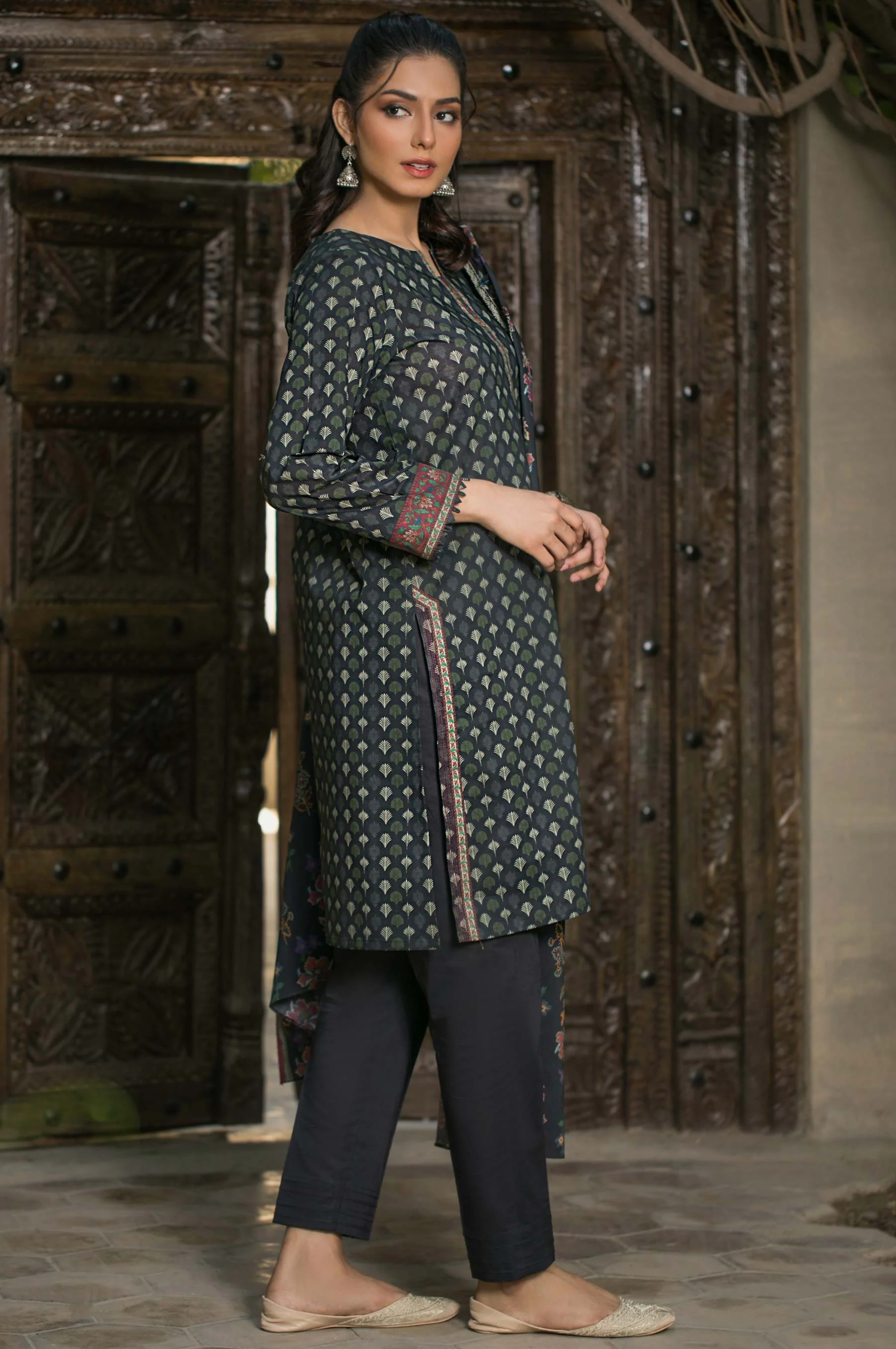 Stitched 3 Piece Digital Printed Cambric Suit - Image 3