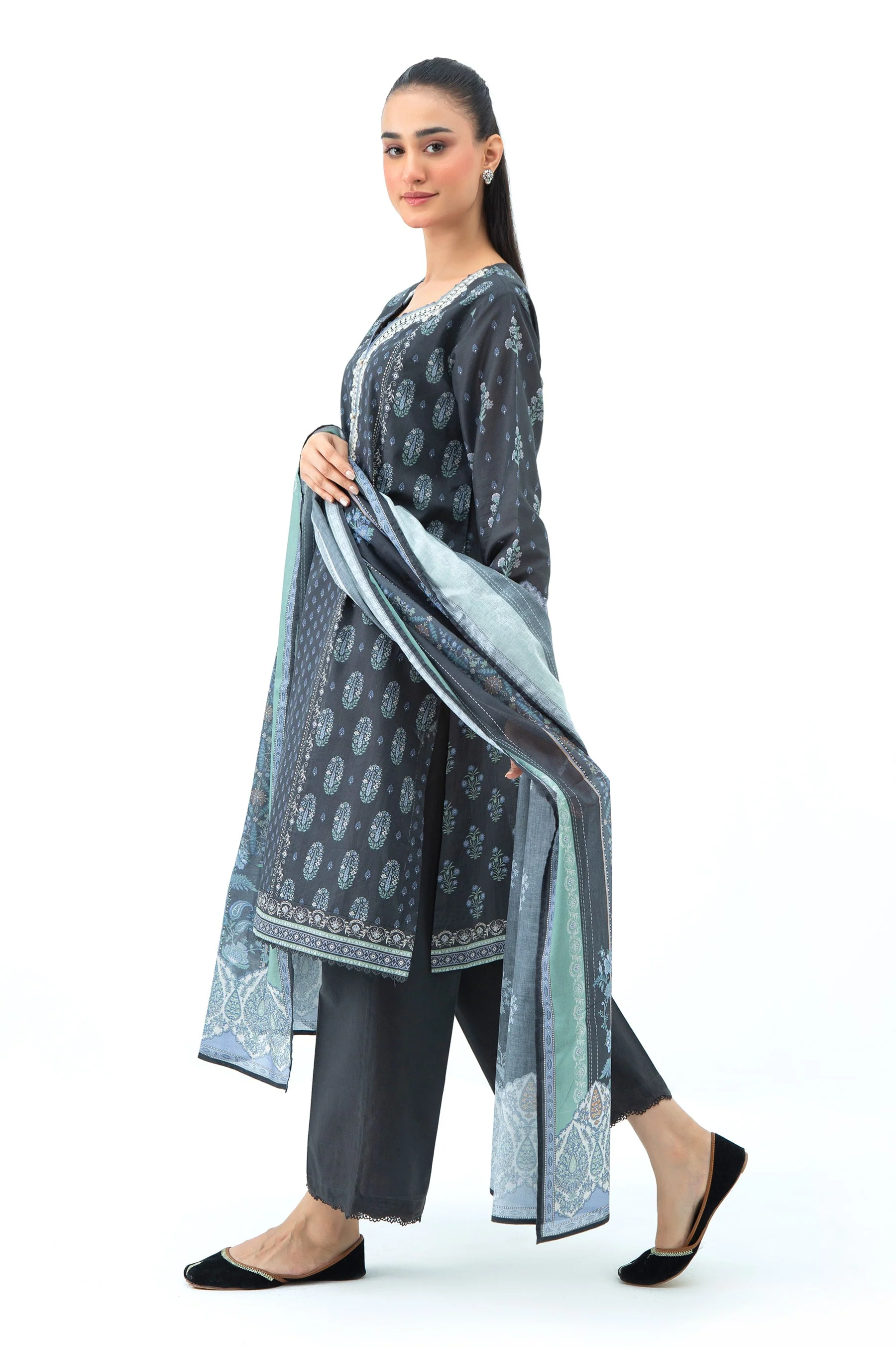 STITCHED EMBROIDERED LAWN SUIT (FACTORY E-OUTLET) - Image 4