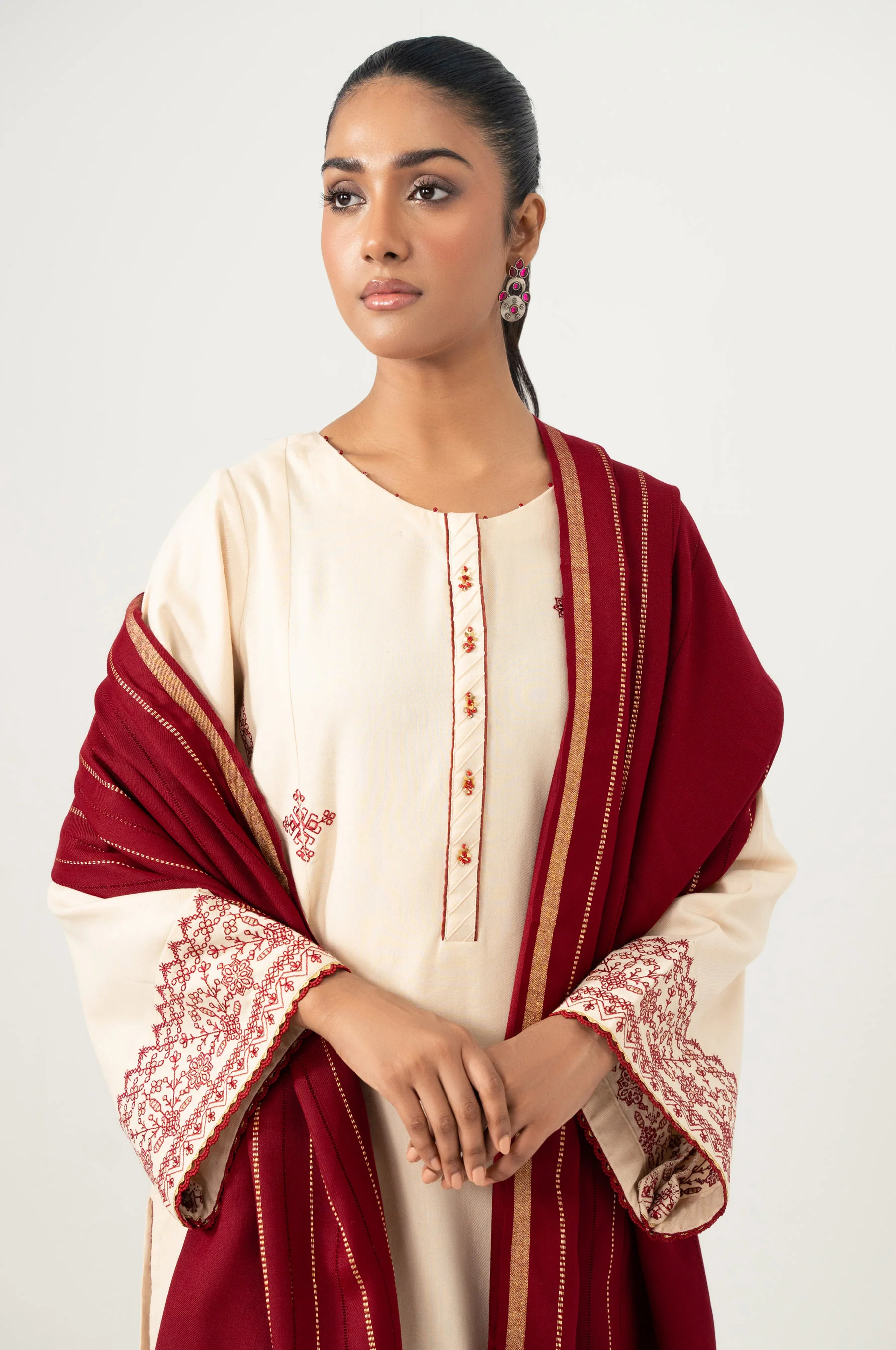 EMBROIDERED SUIT - Image 6