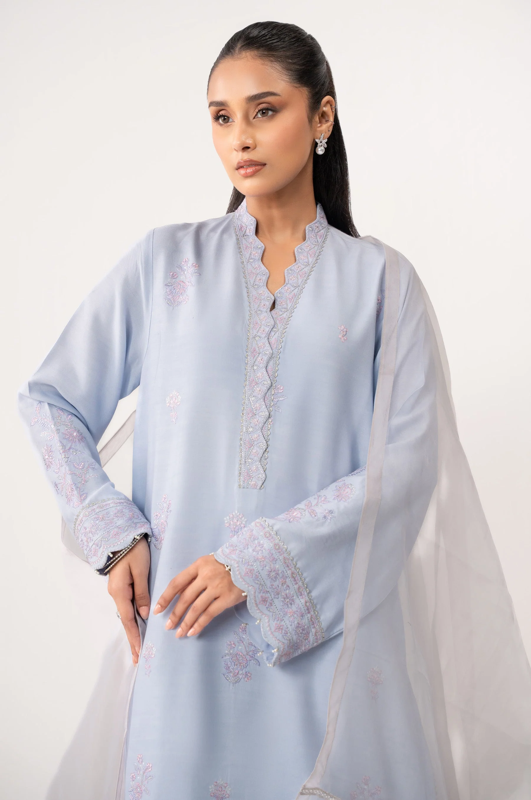 STITCHED EMBROIDERED OAK SILK SUIT (FACTORY E-OUTLET) - Image 2