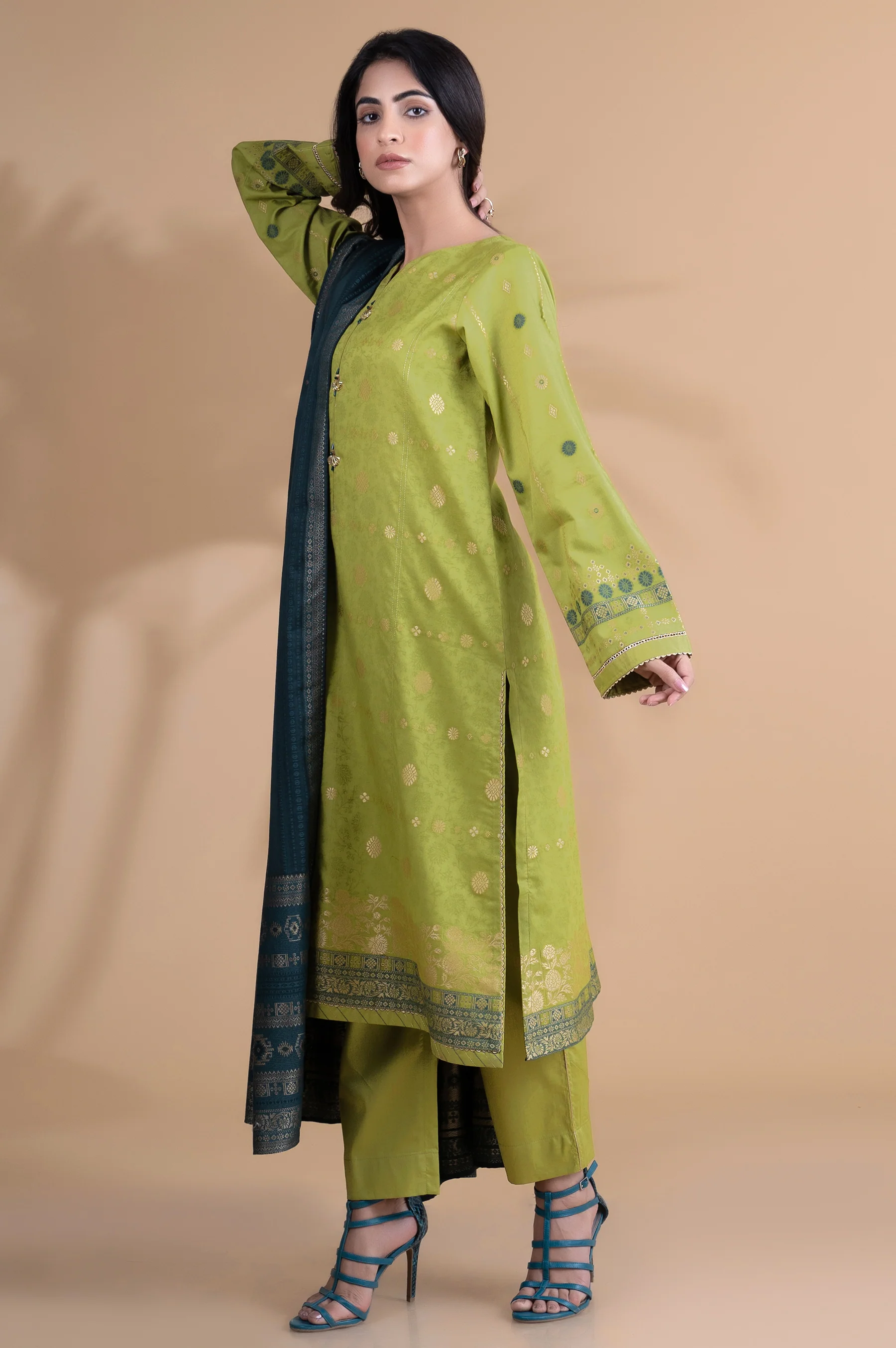 Stitched 3 Pieces Dyed Jacquard Suit - Image 3