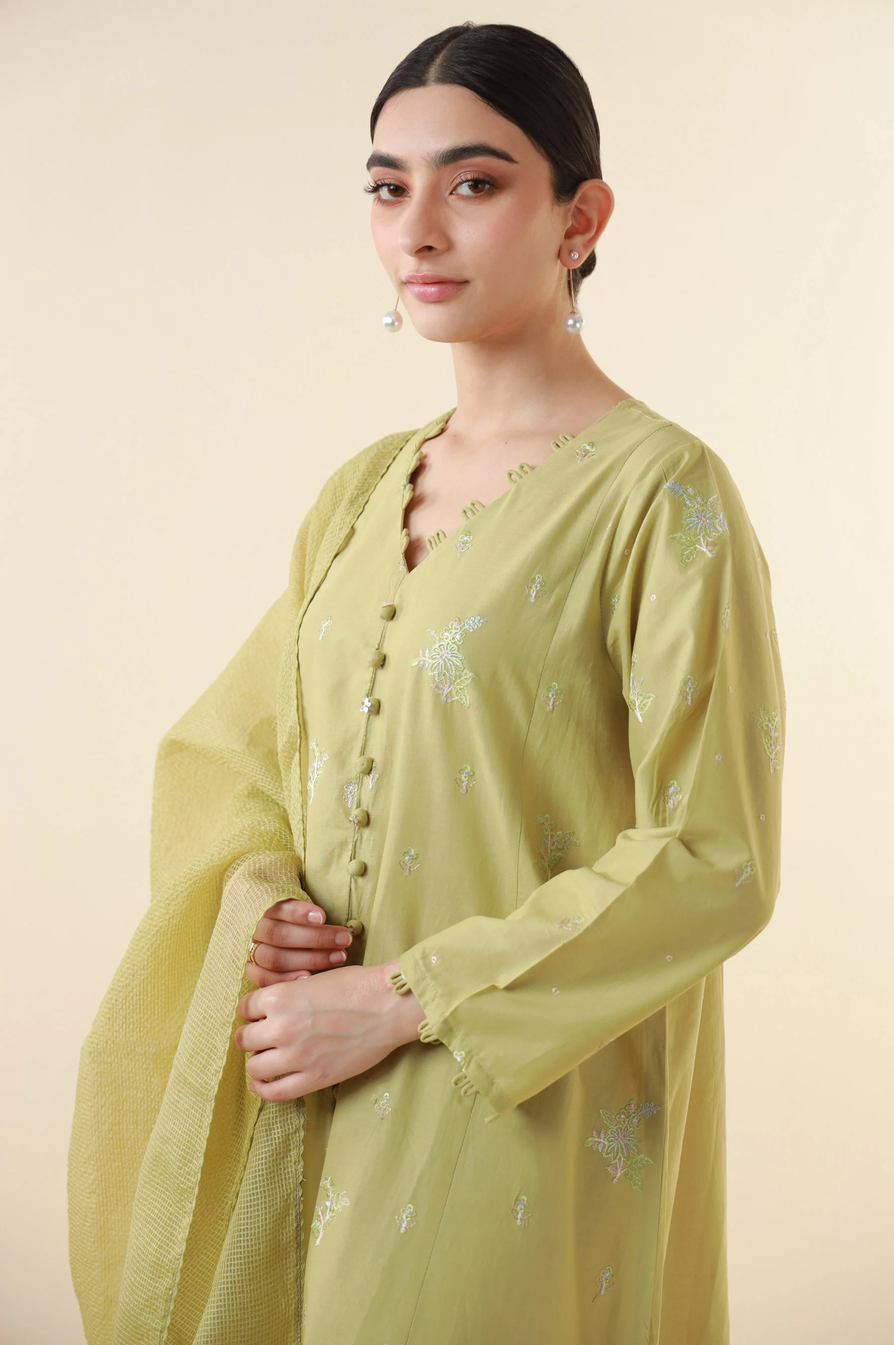 Stitched 3 Piece Embroidered Cambric Outfit - Image 4