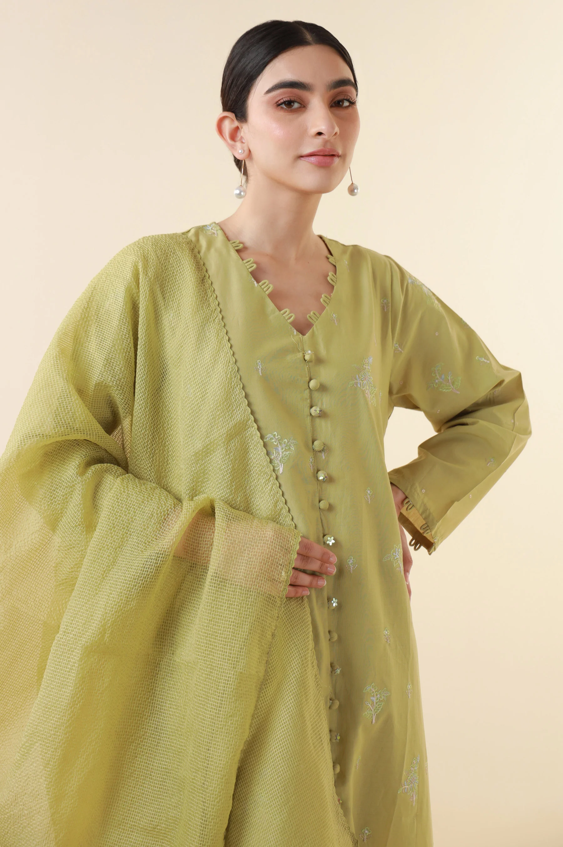 Stitched 3 Piece Embroidered Cambric Outfit - Image 6