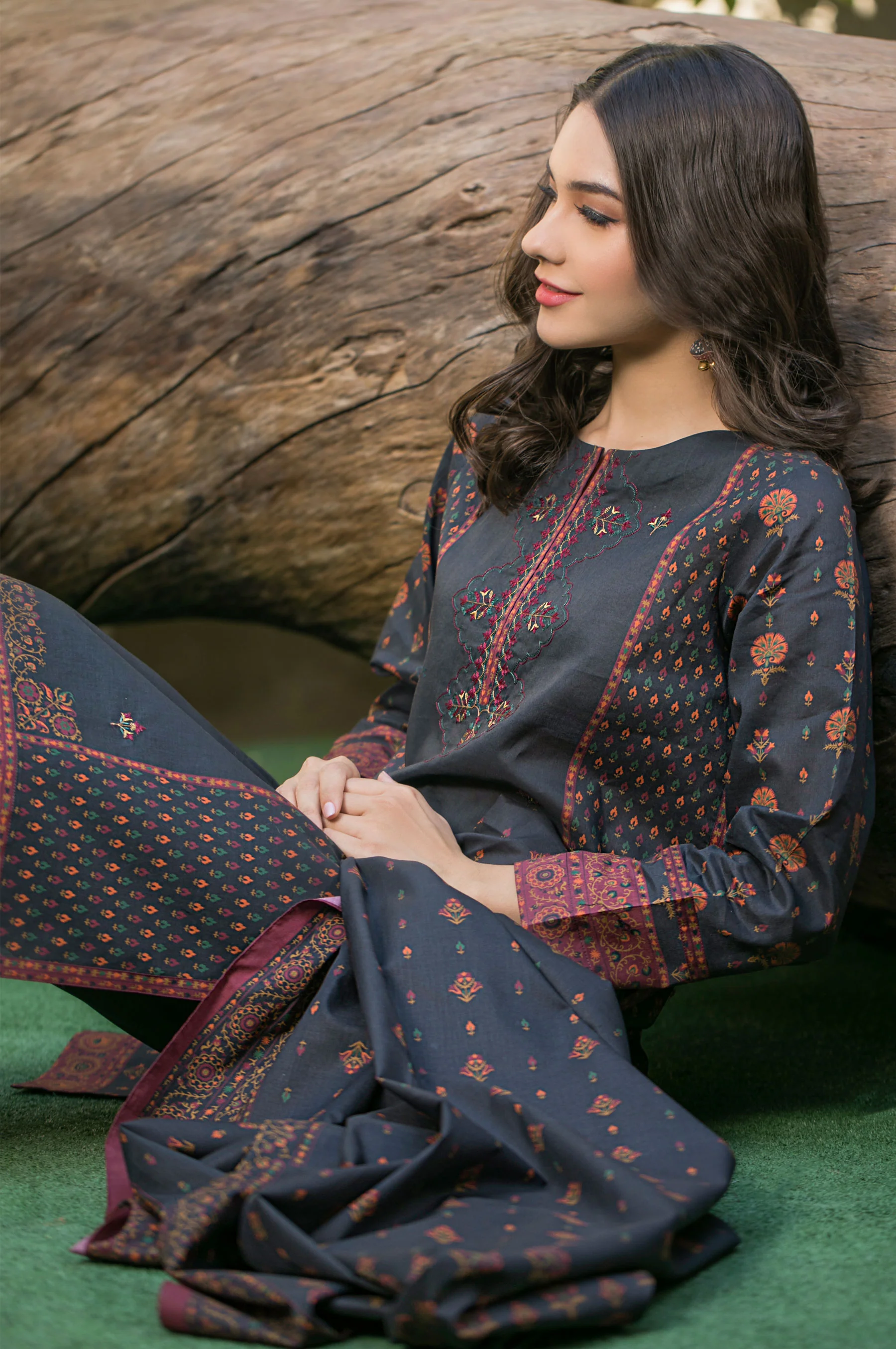 Stitched 3 Piece Embroidered Cambric Suit - Image 4