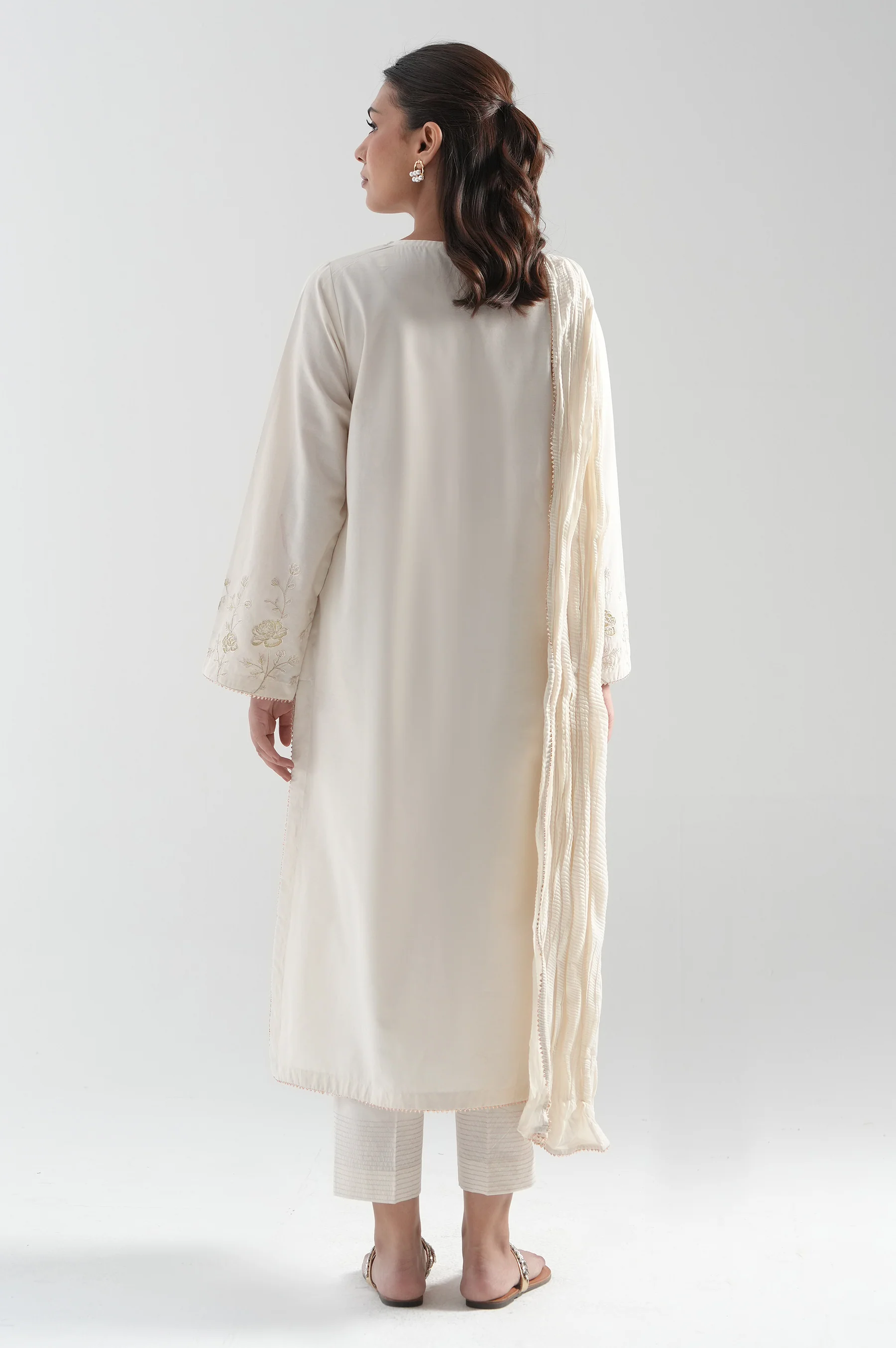 STITCHED EMBROIDERED CAMBRIC SUIT - Image 3
