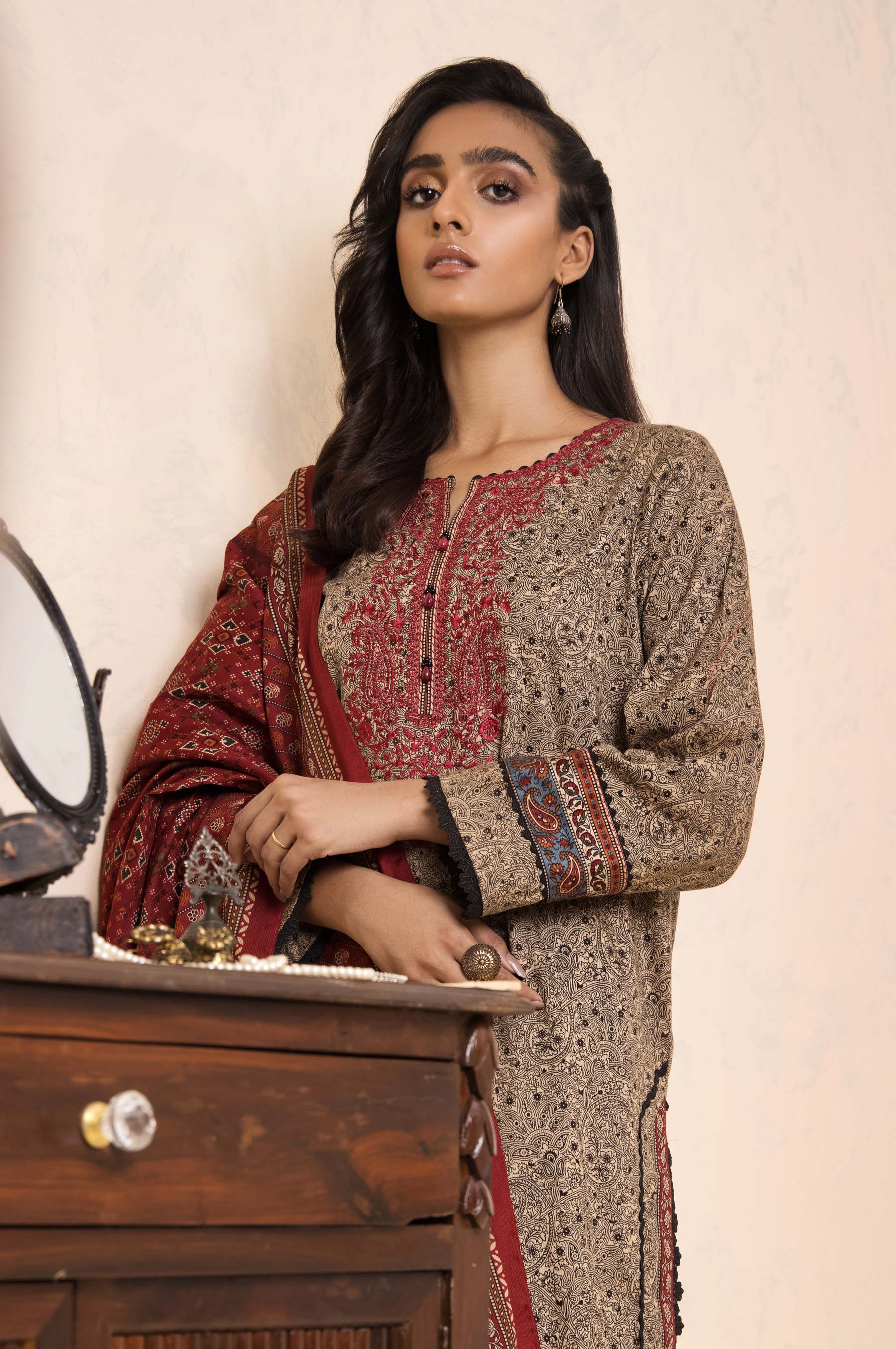 Stitched 3 Piece Embroidered Cottel Suit - Image 5