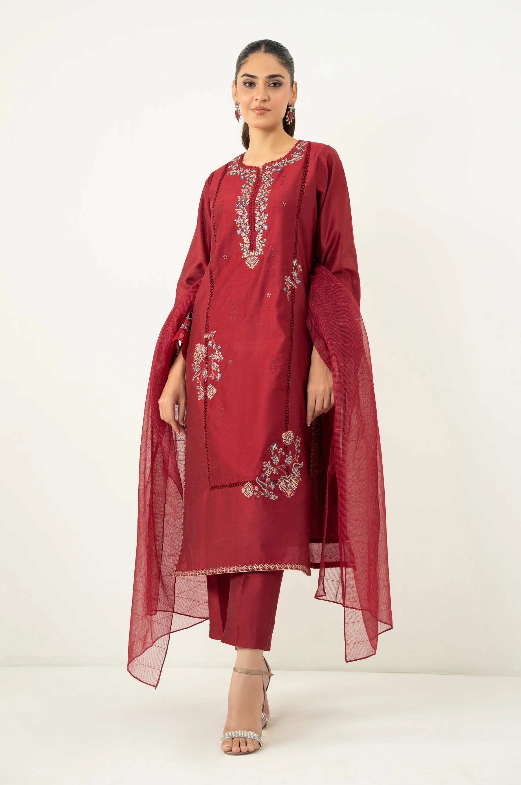 EMBROIDERED SUIT