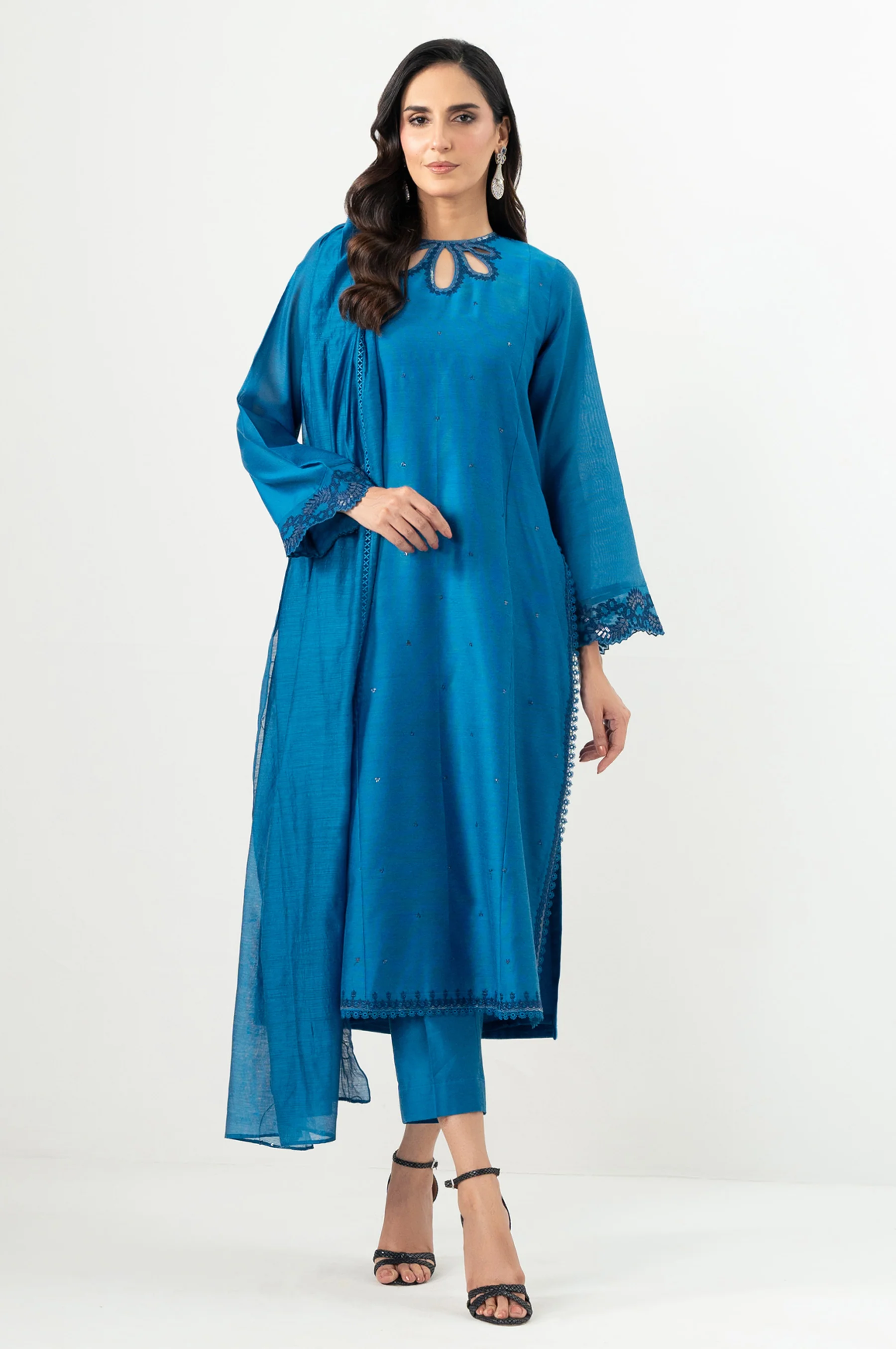 EMBROIDERED SUIT - Image 3