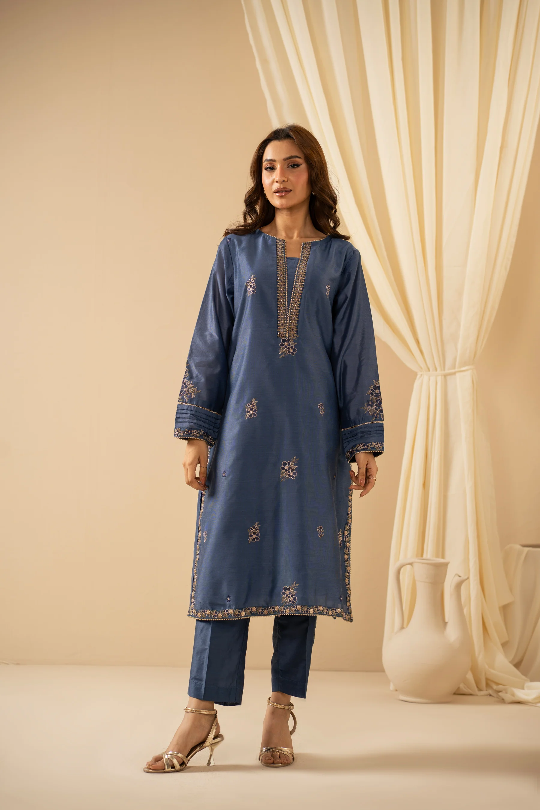 STITCHED EMBROIDERED COTTON NET SUIT - Image 3
