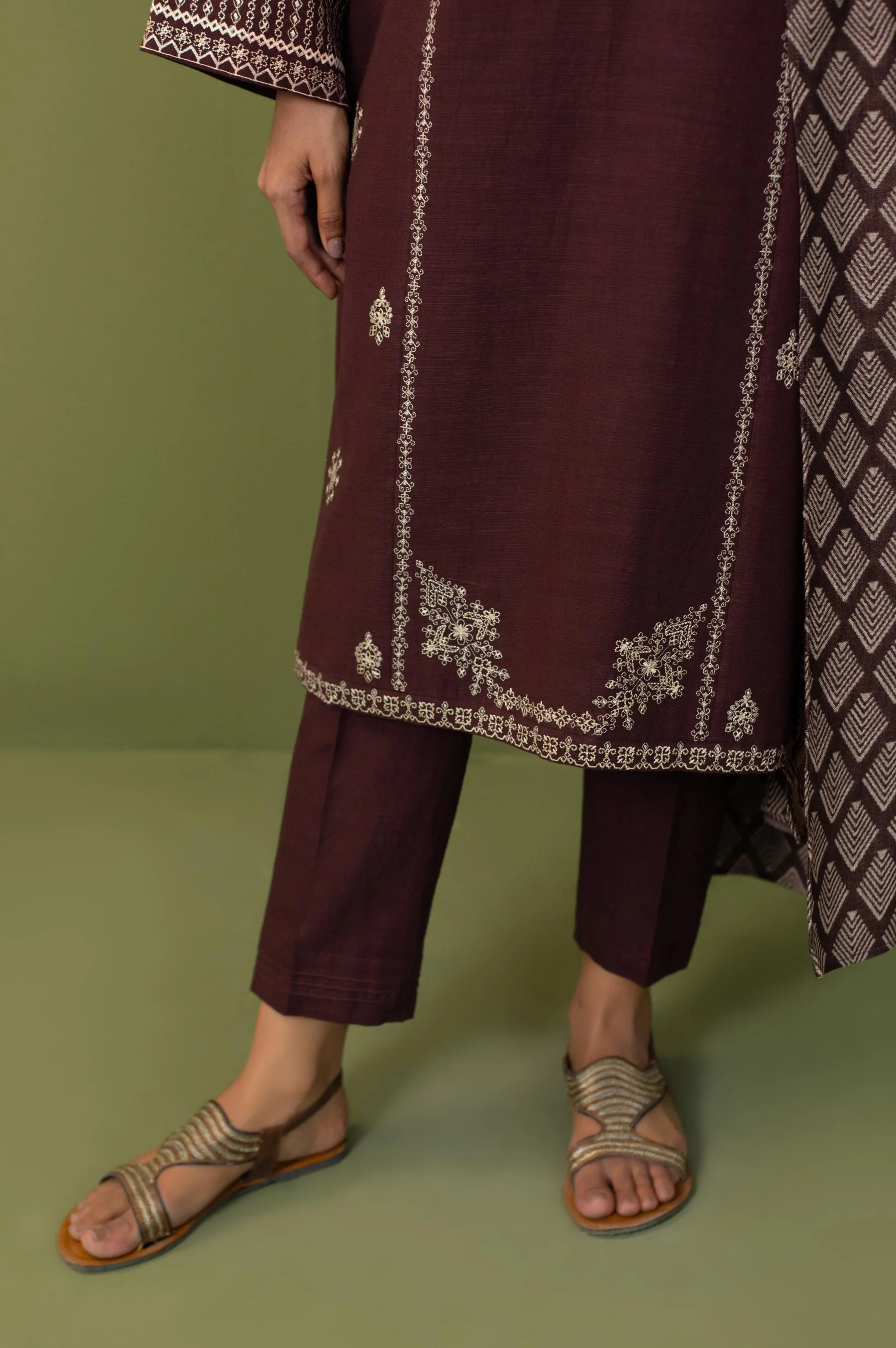 Stitched 3 Piece Embroidered Doria Suit - Image 4