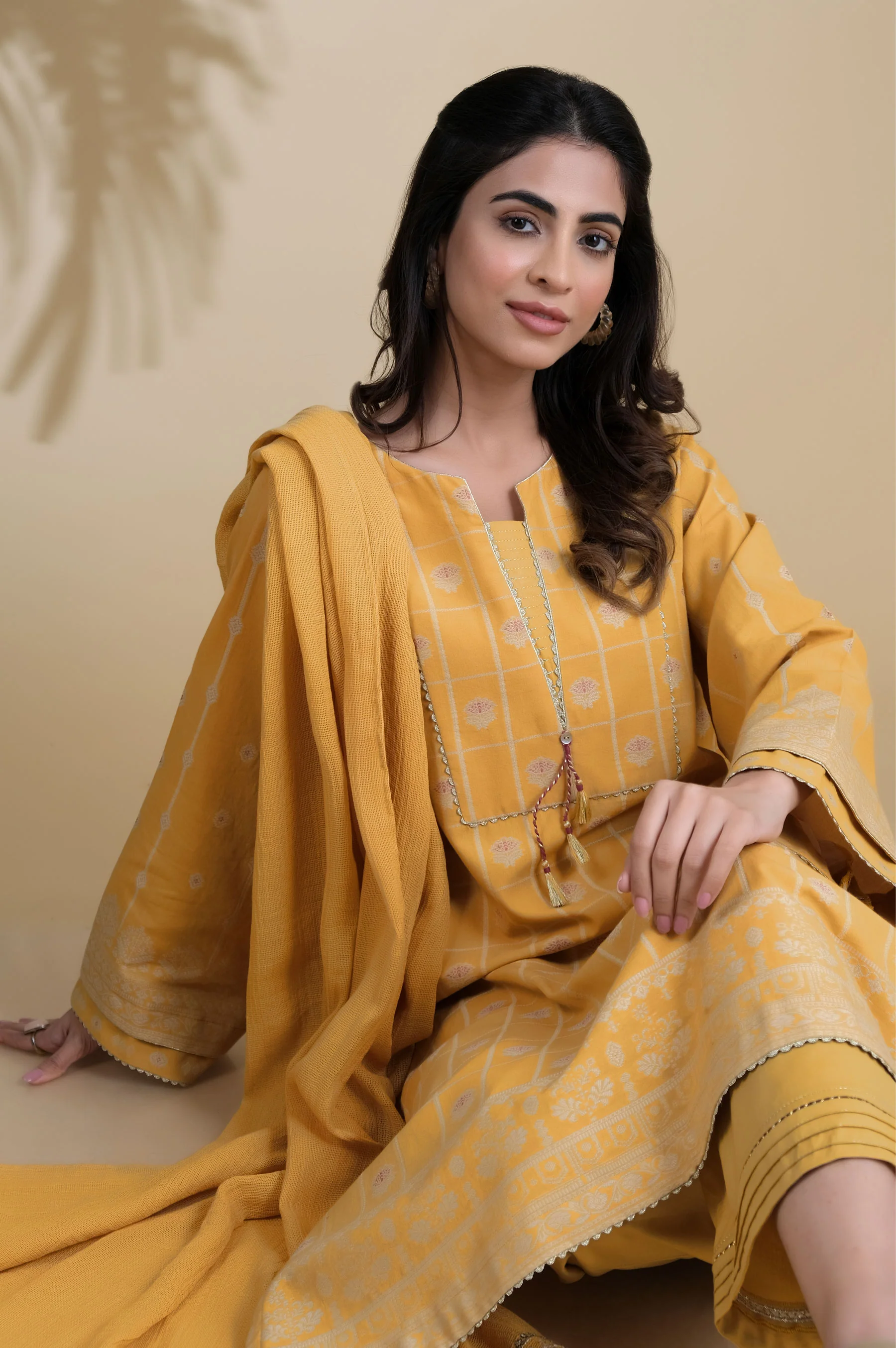 Stitched 3 Piece Embroidered Jacquard Suit - Image 6