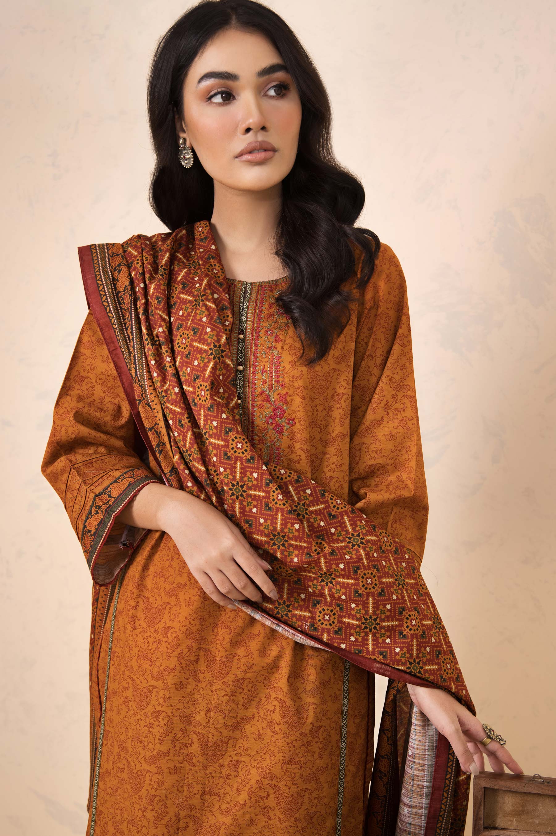 Stitched 3 Piece Embroidered Khaddar Suit - Image 5