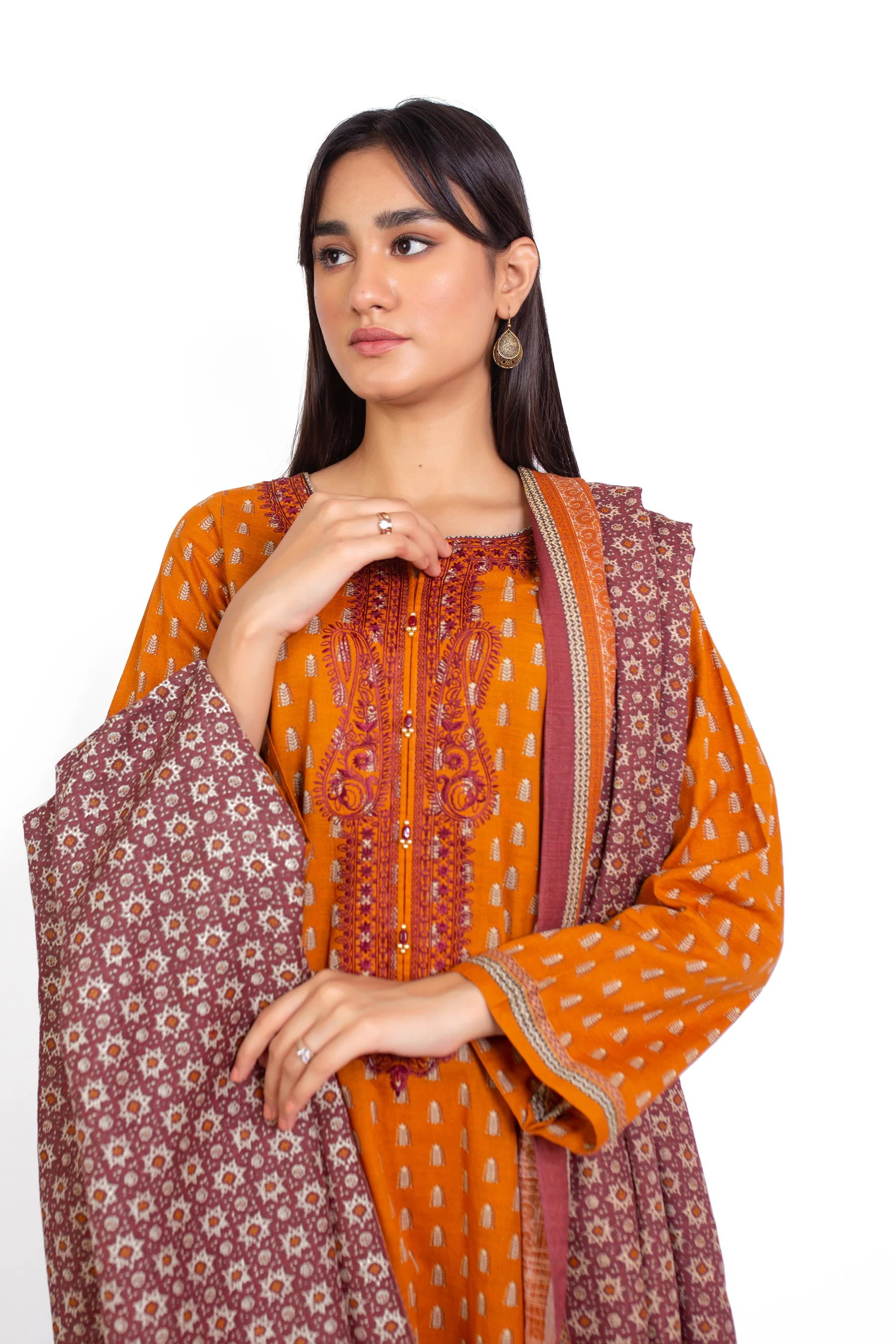 Stitched 3 Piece Embroidered Khaddar Suit