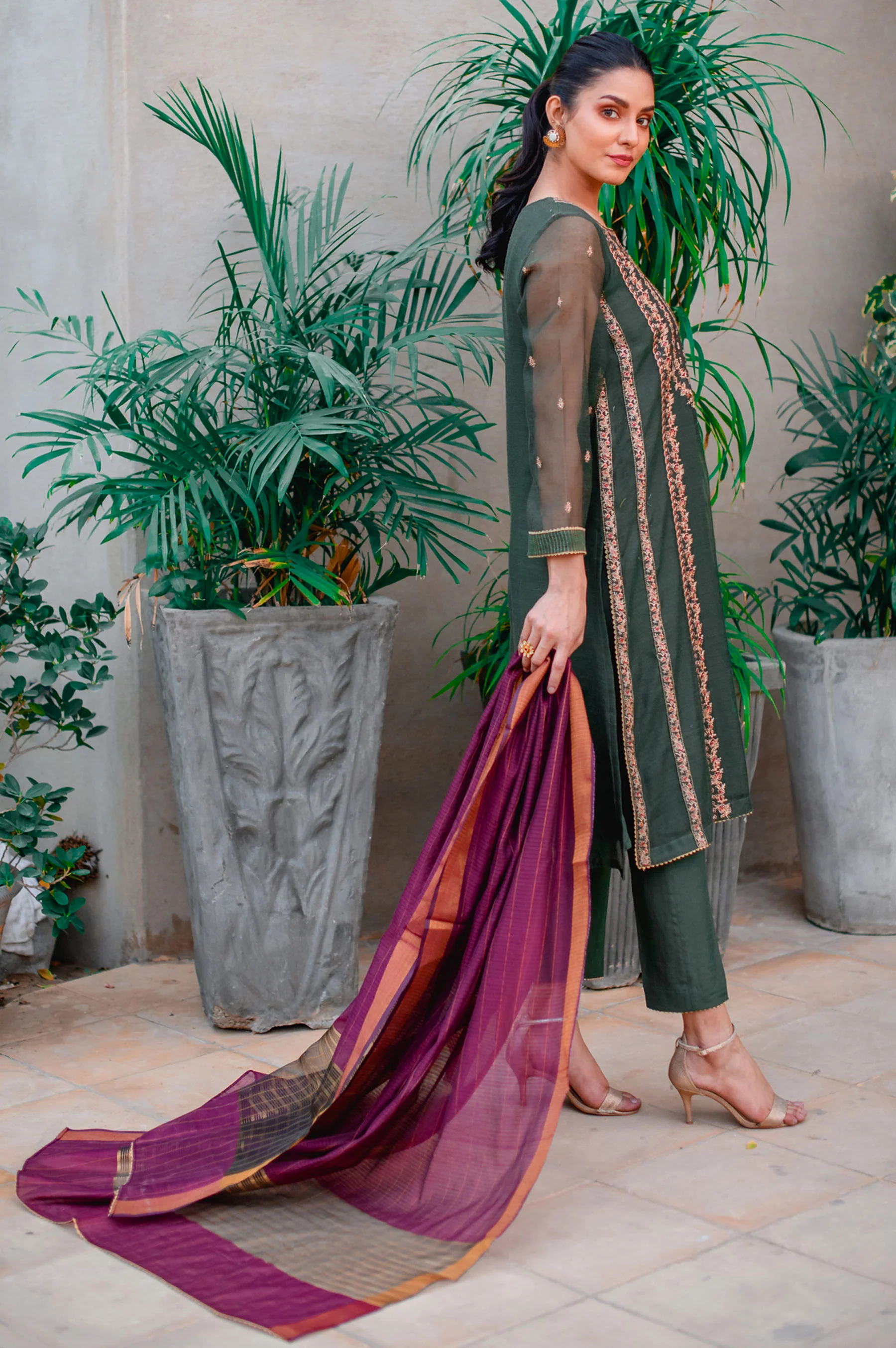 Stitched 3 Piece Khaddi Net Embroidered Suit - Image 3