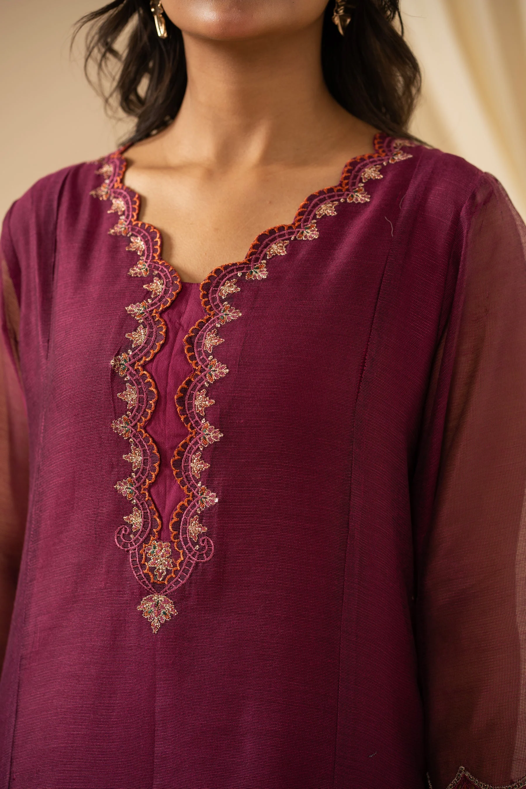 STITCHED EMBROIDERED KHADDI NET SUIT (FACTORY E-OUTLET) - Image 2