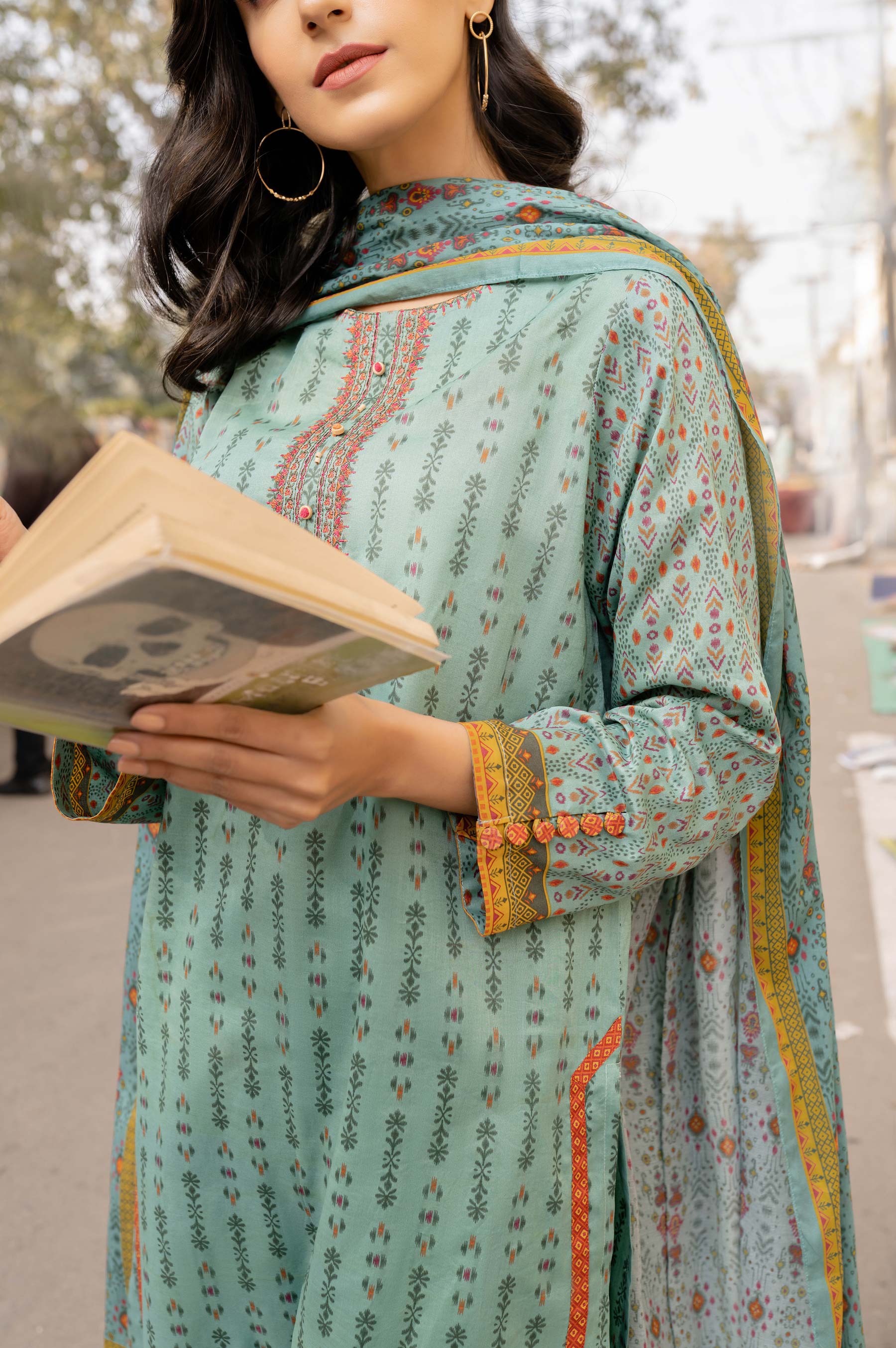 Stitched 3 Piece Embroidered Lawn Suit - Image 5