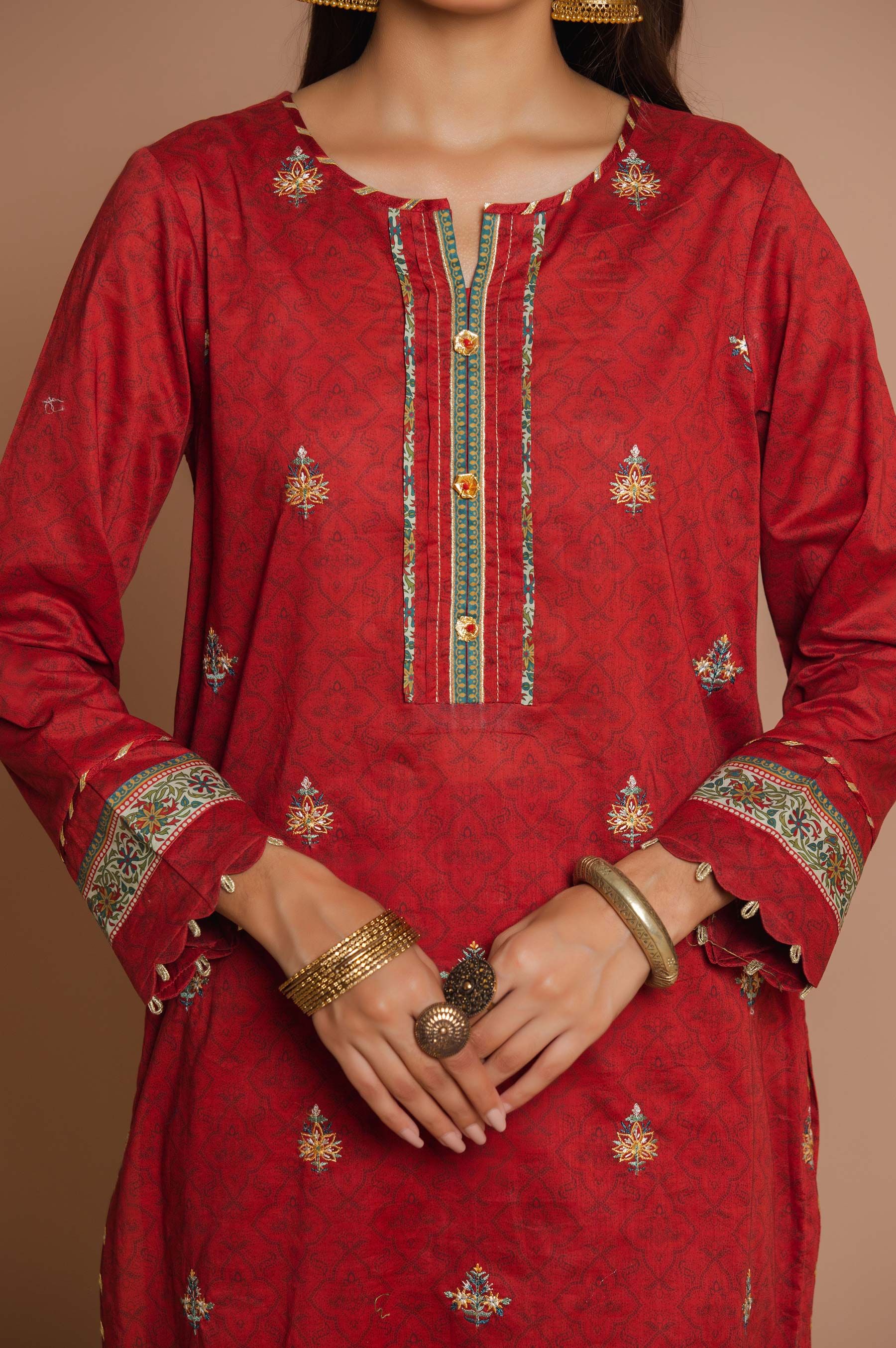Stitched 3 Piece Embroidered Lawn with polyester chiffon Suit - Image 4