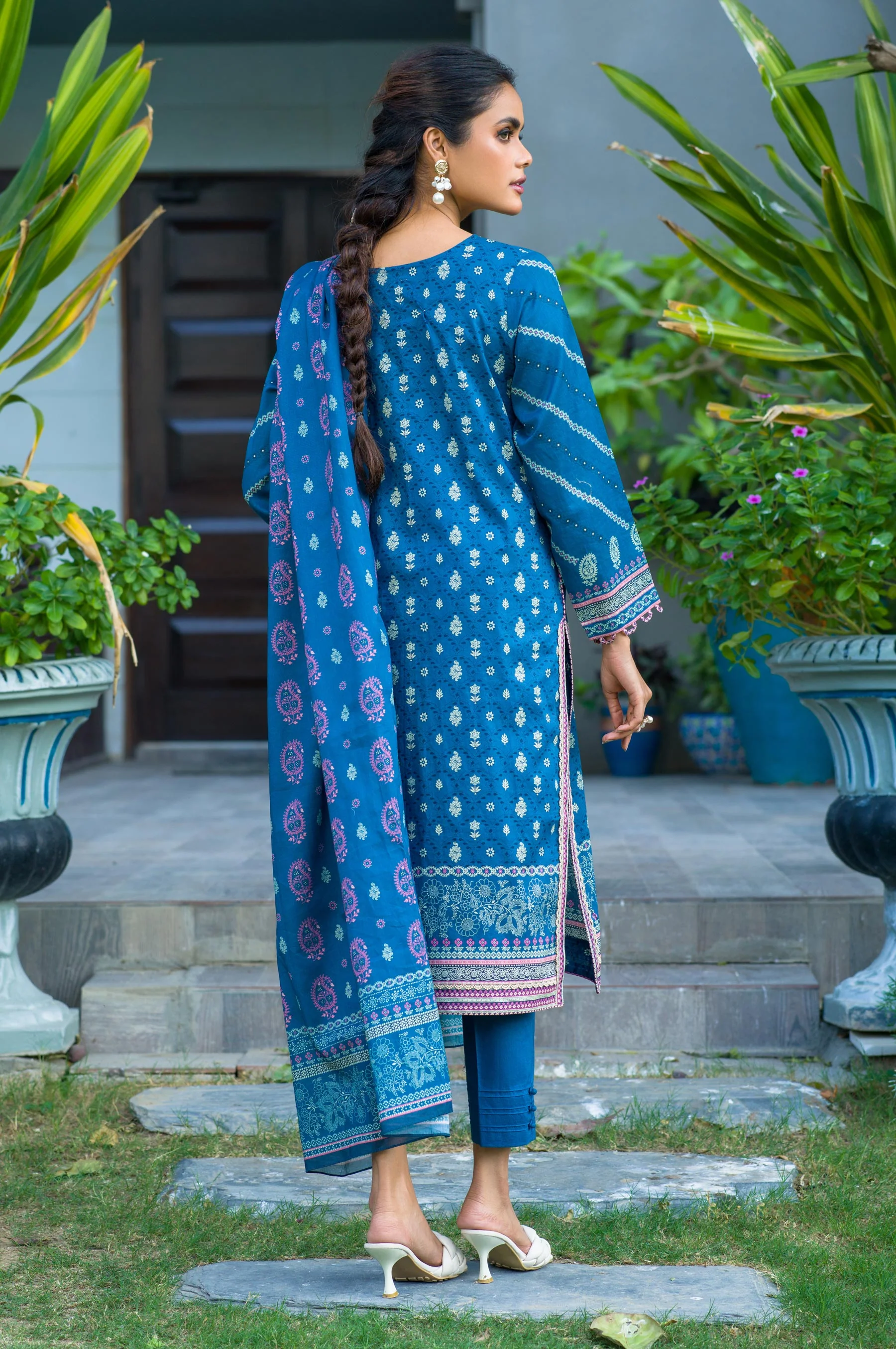 Stitched 3 Piece Embroidered Lawn Suit - Image 4
