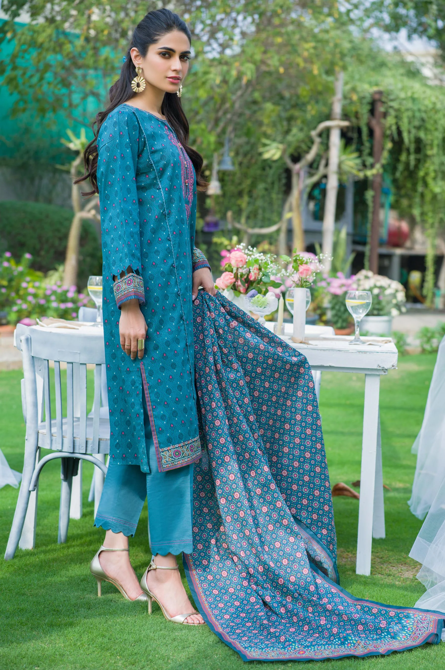Stitched 3 Piece Embroidered Slub Lawn with Voile Slub Suit - Image 2
