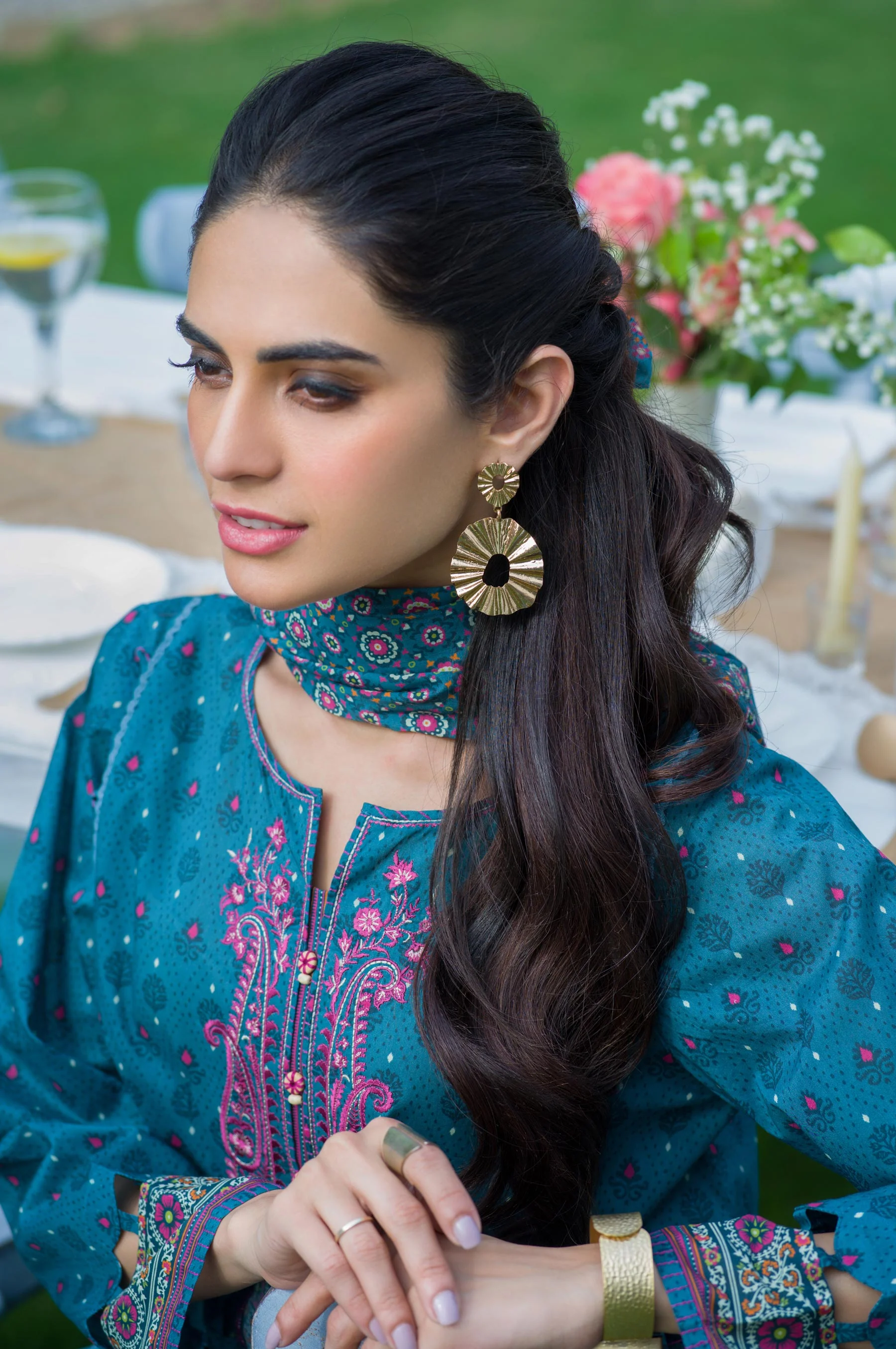 Stitched 3 Piece Embroidered Slub Lawn with Voile Slub Suit - Image 4