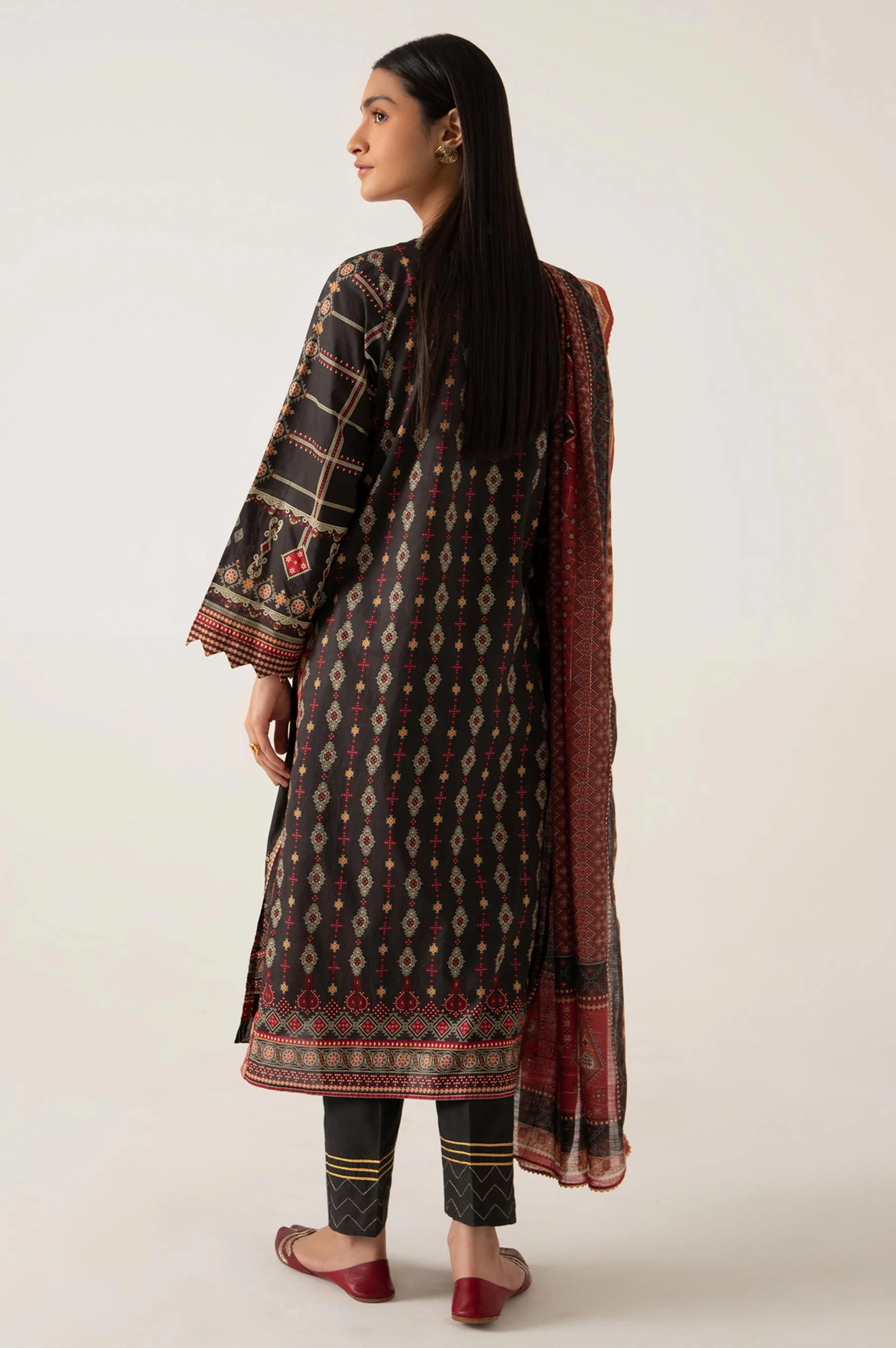 Stitched 3 Piece Embroidered Lawn shirt with Zari Organza Dupatta - Image 3