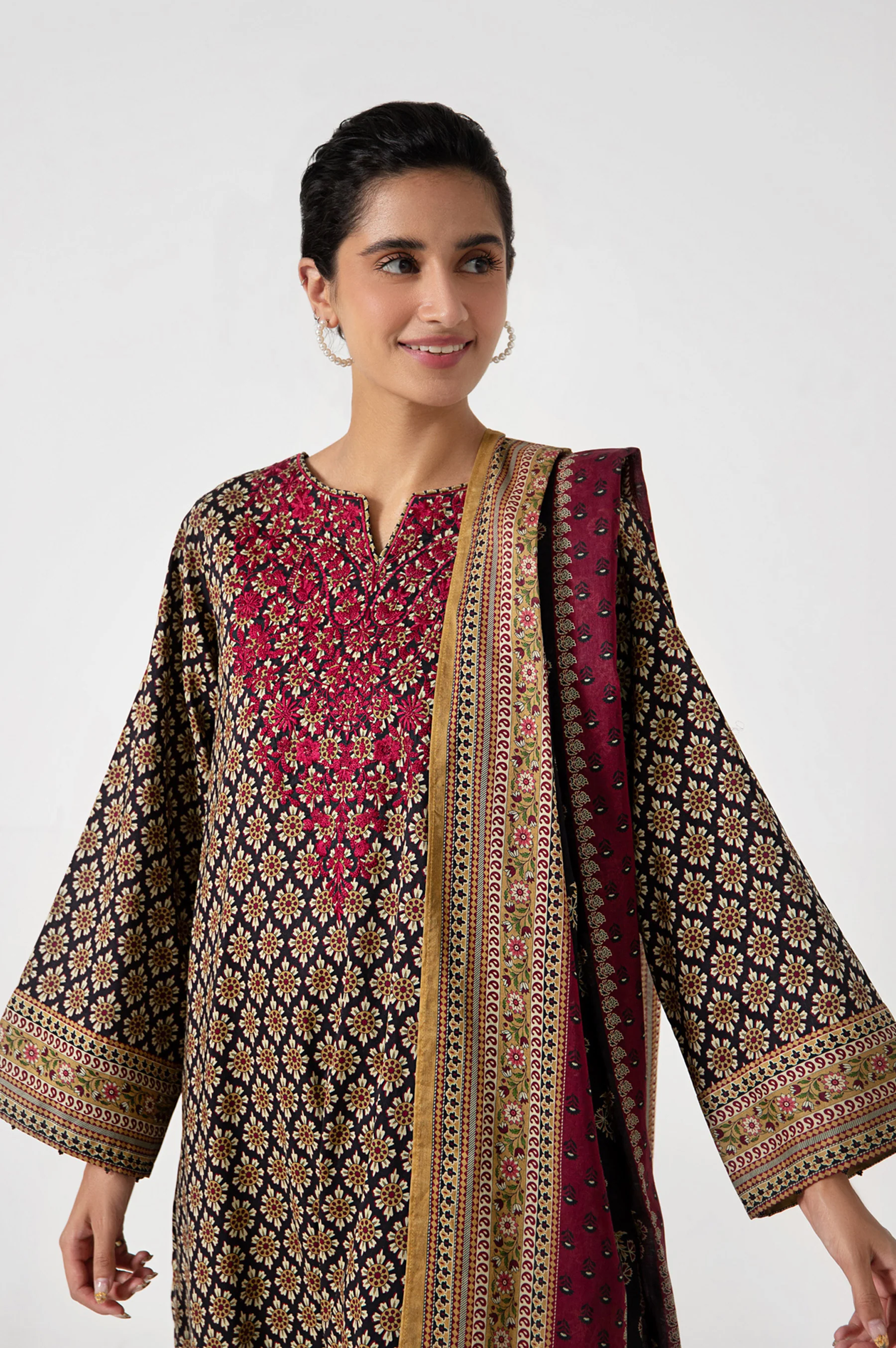 Stitched 3 Piece Embroidered Lawn Suit - Image 5