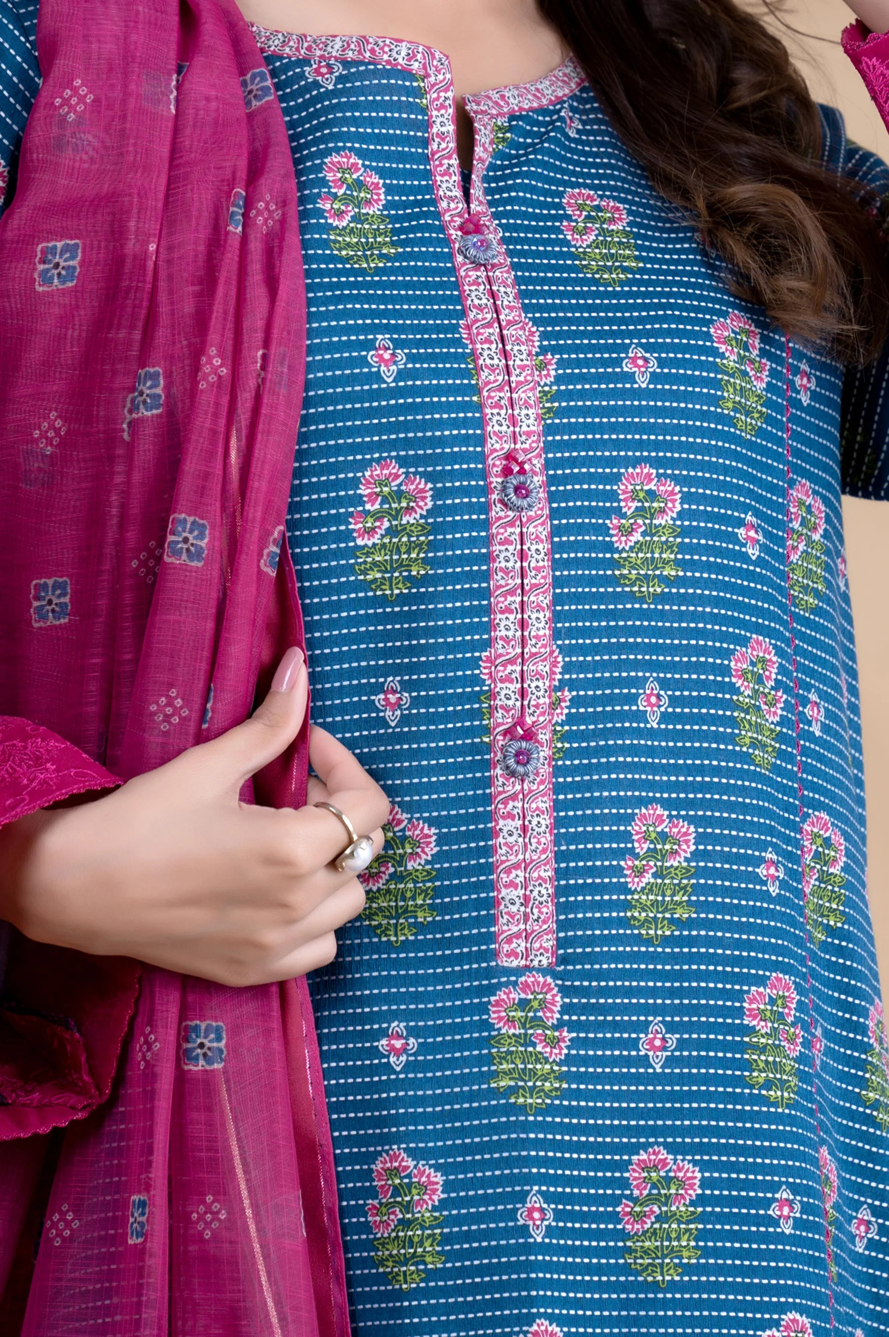 Stitched 3 Piece Printed Dobby Lawn Suit - Image 5