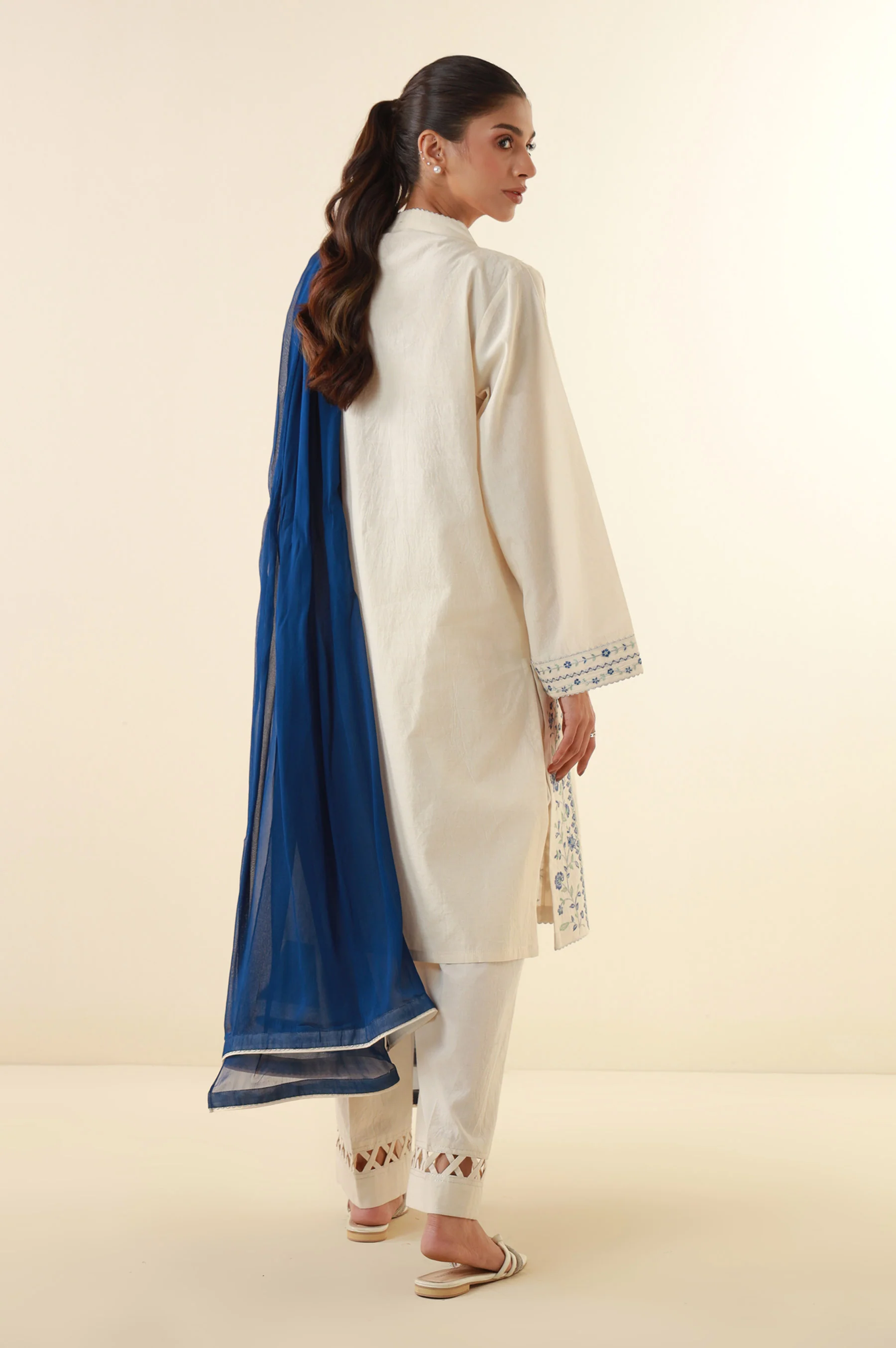 Stitched 3 Piece Embroidered Lawn Suit - Image 3