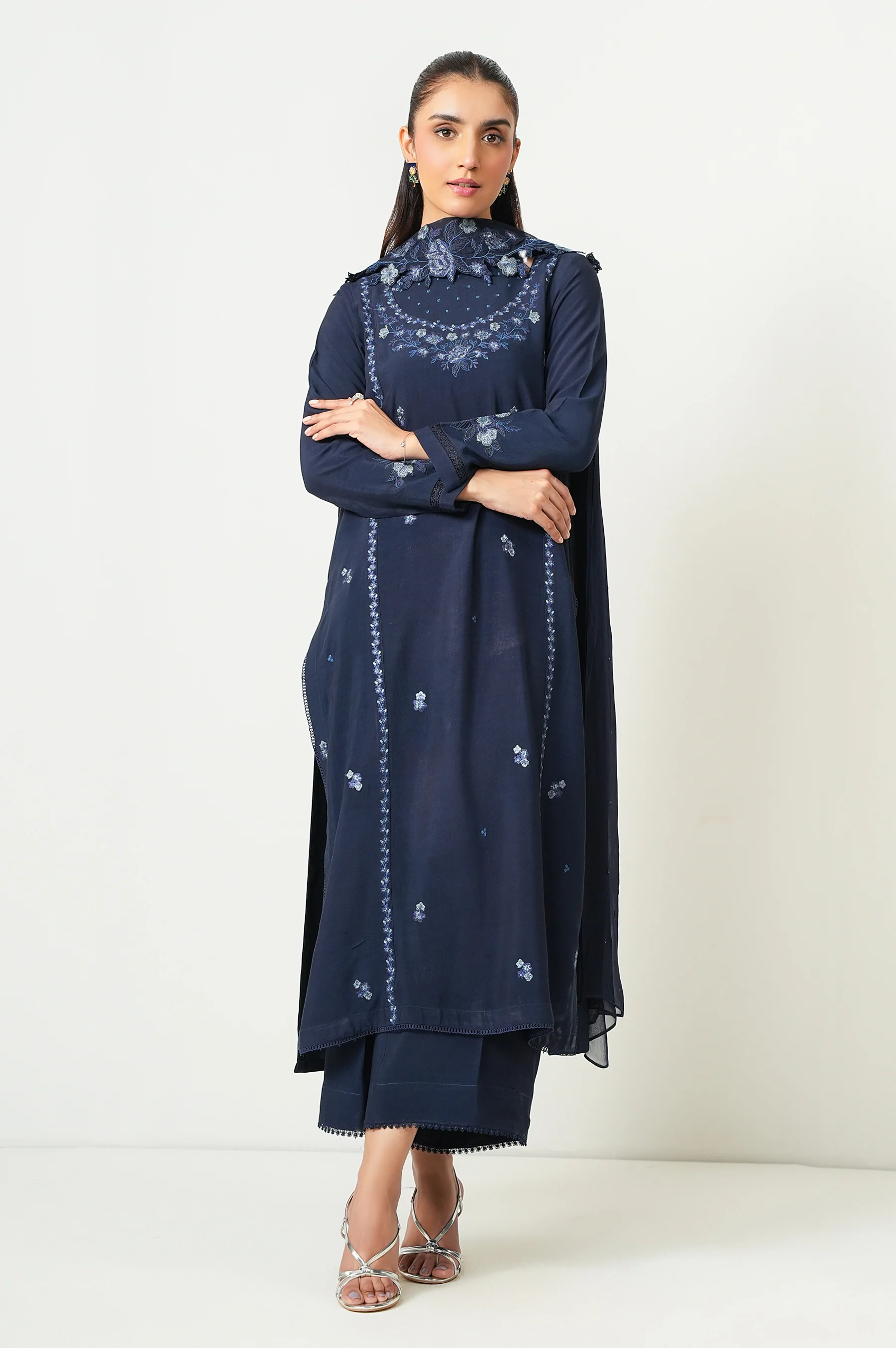 Stitched 3 Piece Embroidered Oak Silk Suit