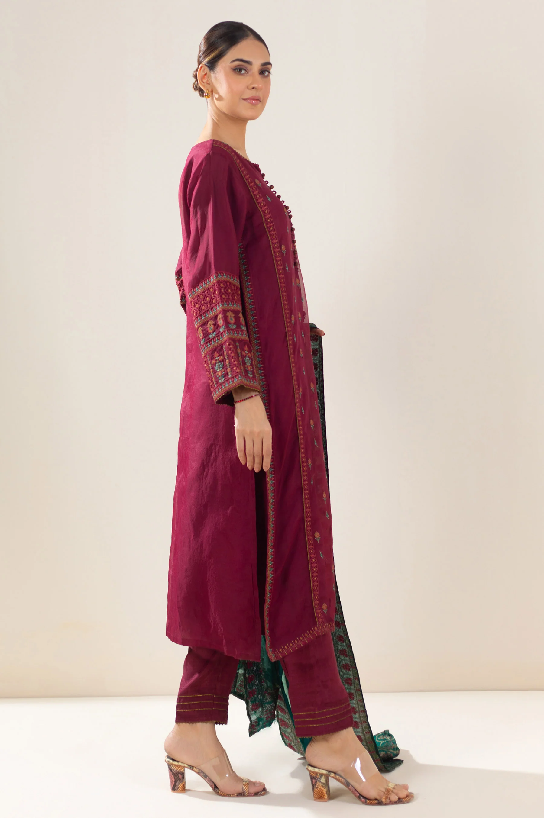 Stitched 3 Piece Embroidered Organza Outfit - Image 3