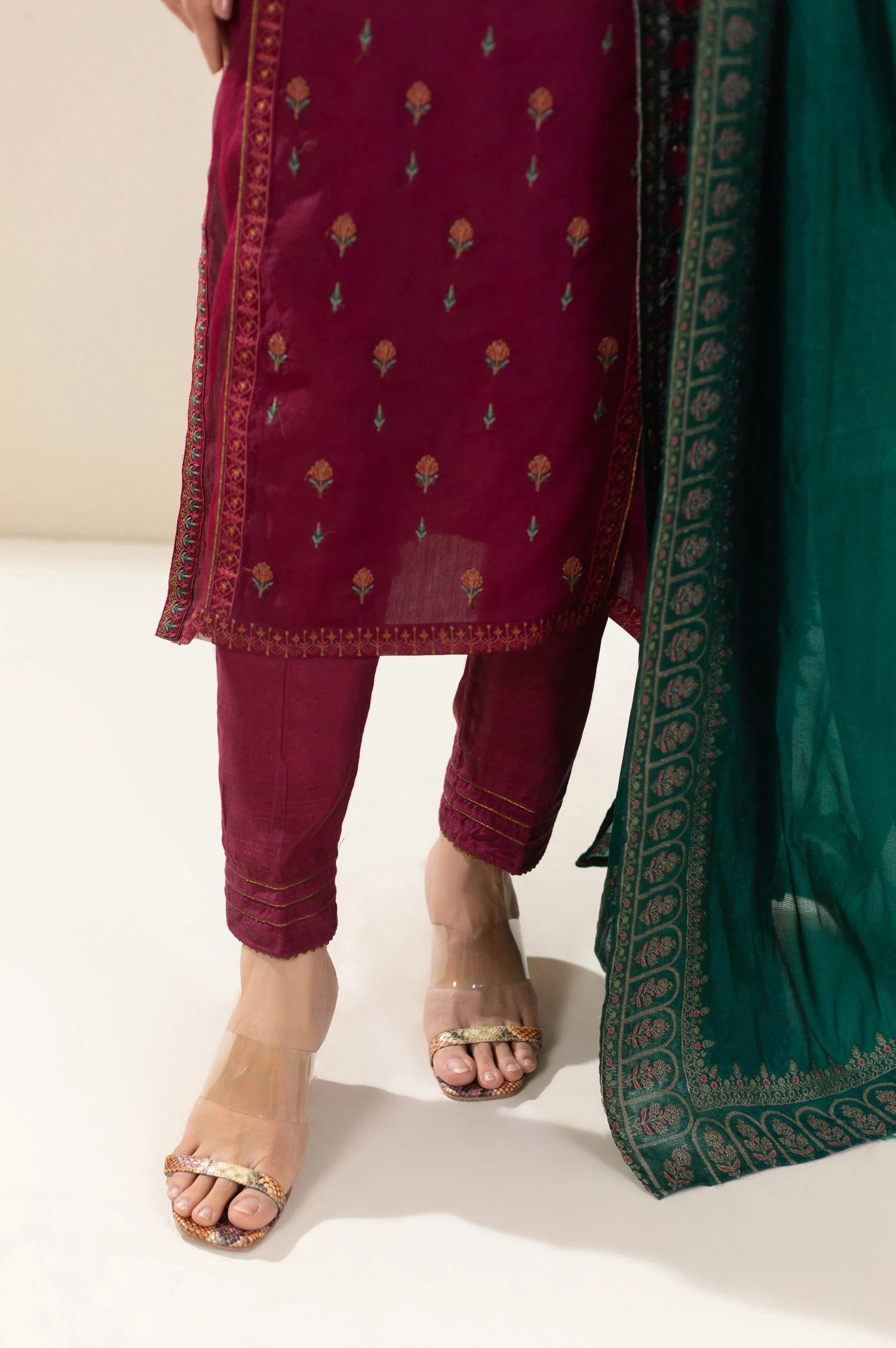 Stitched 3 Piece Embroidered Organza Outfit - Image 4