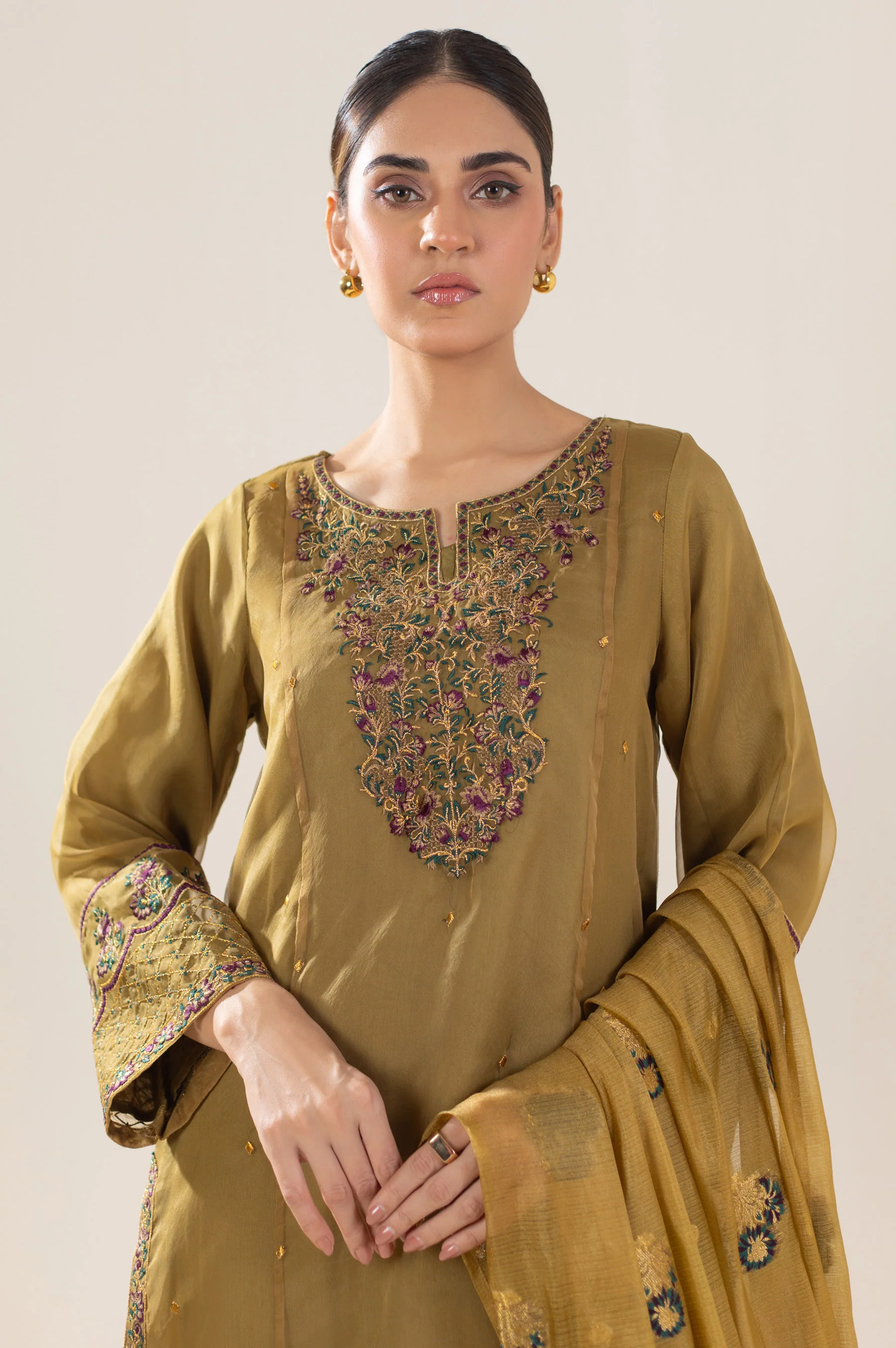 Stitched 3 Piece Embroidered Organza Suit - Image 2
