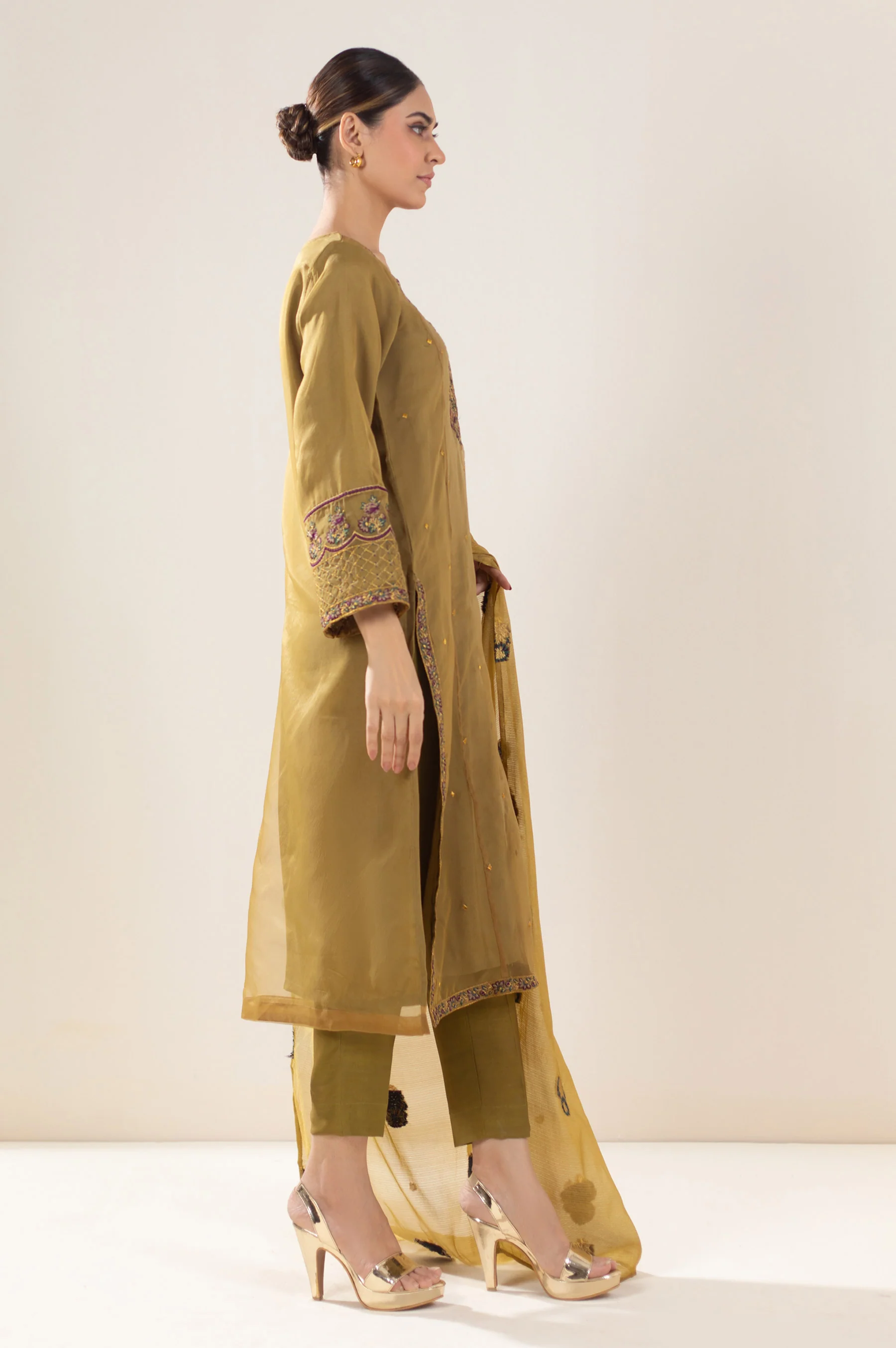 Stitched 3 Piece Embroidered Organza Suit - Image 3