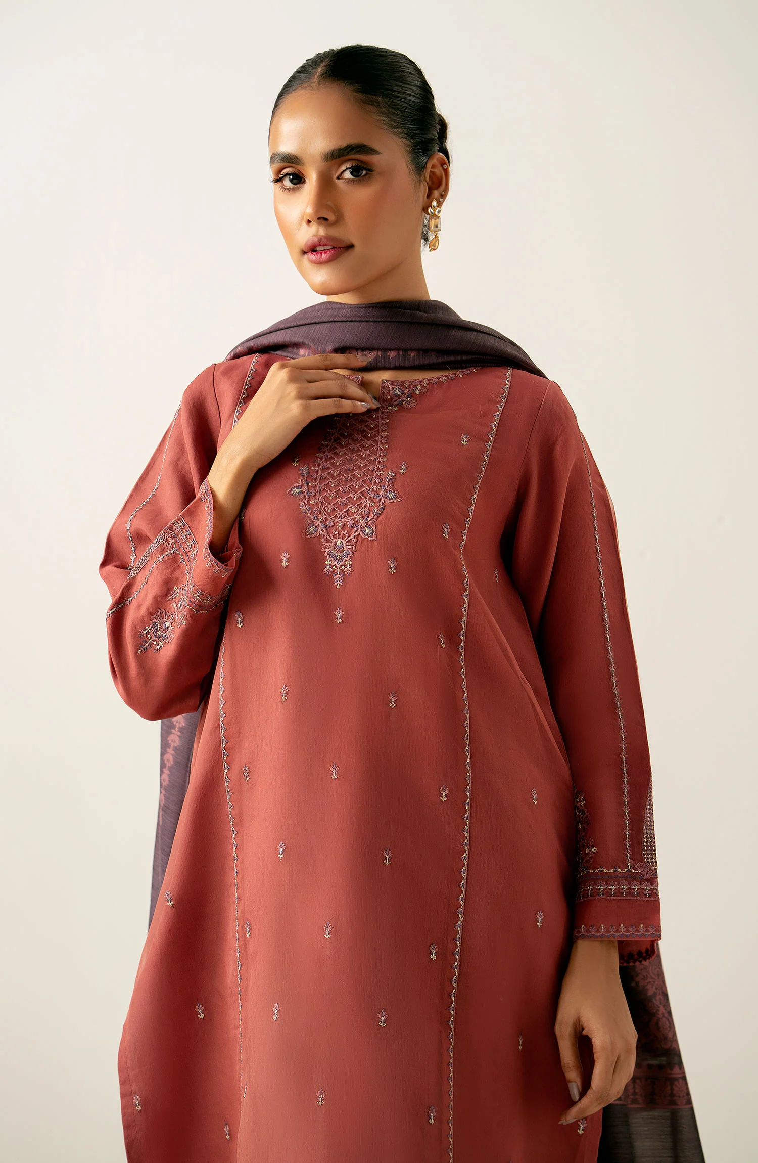 Stitched 3 Piece Embroidered Organza Suit - Image 2