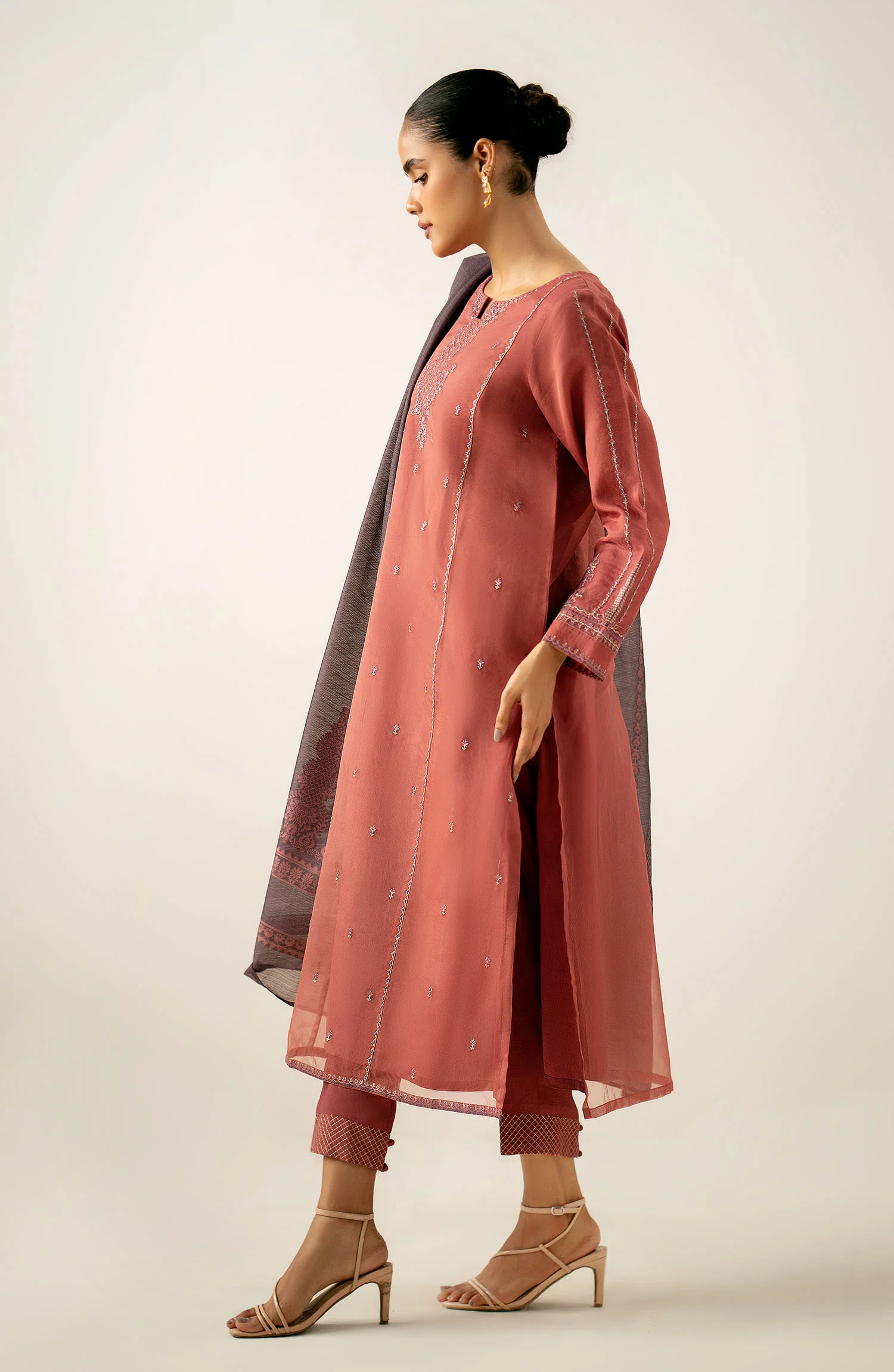 Stitched 3 Piece Embroidered Organza Suit - Image 4