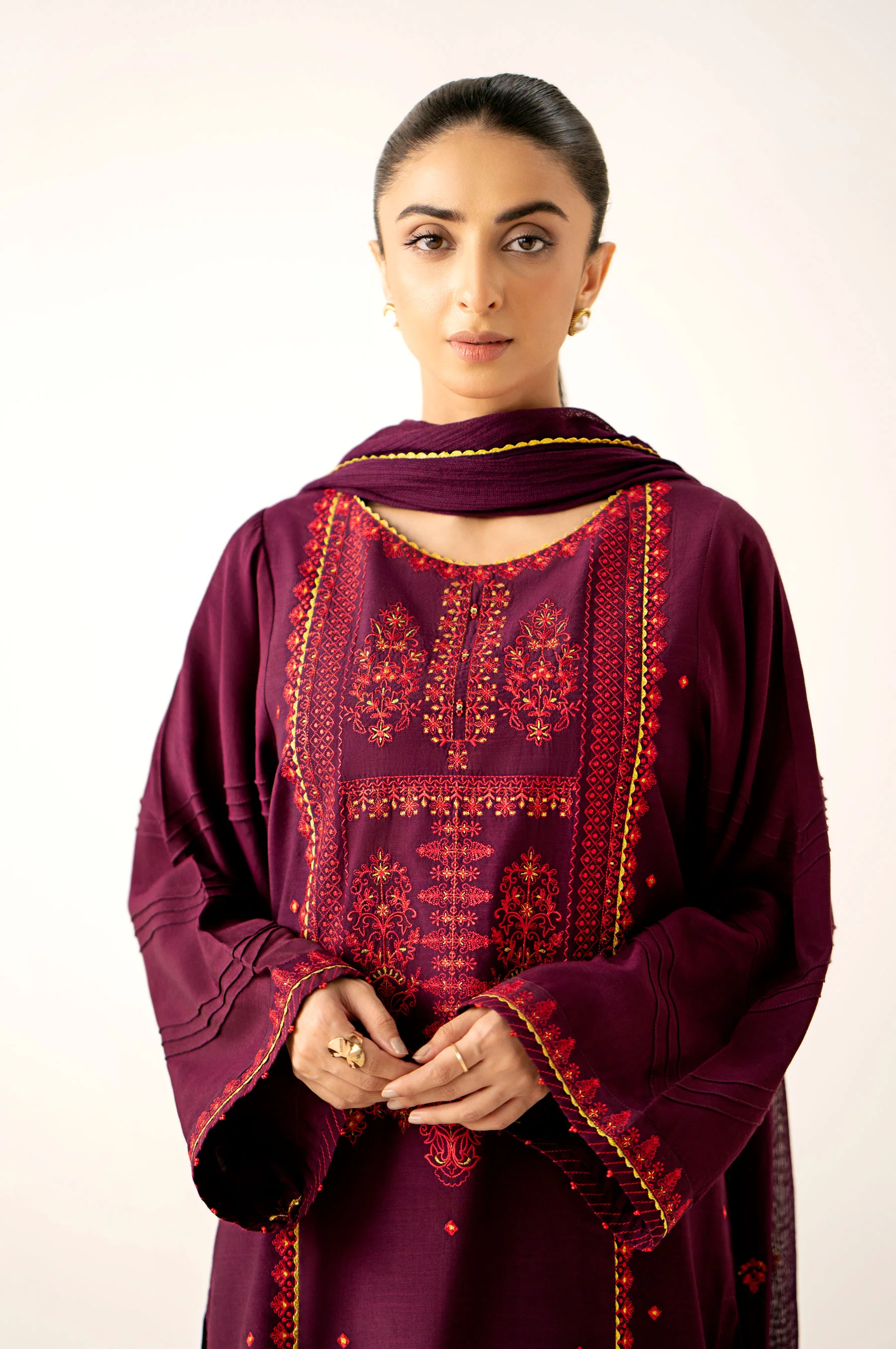 EMBROIDERED SUIT - Image 2