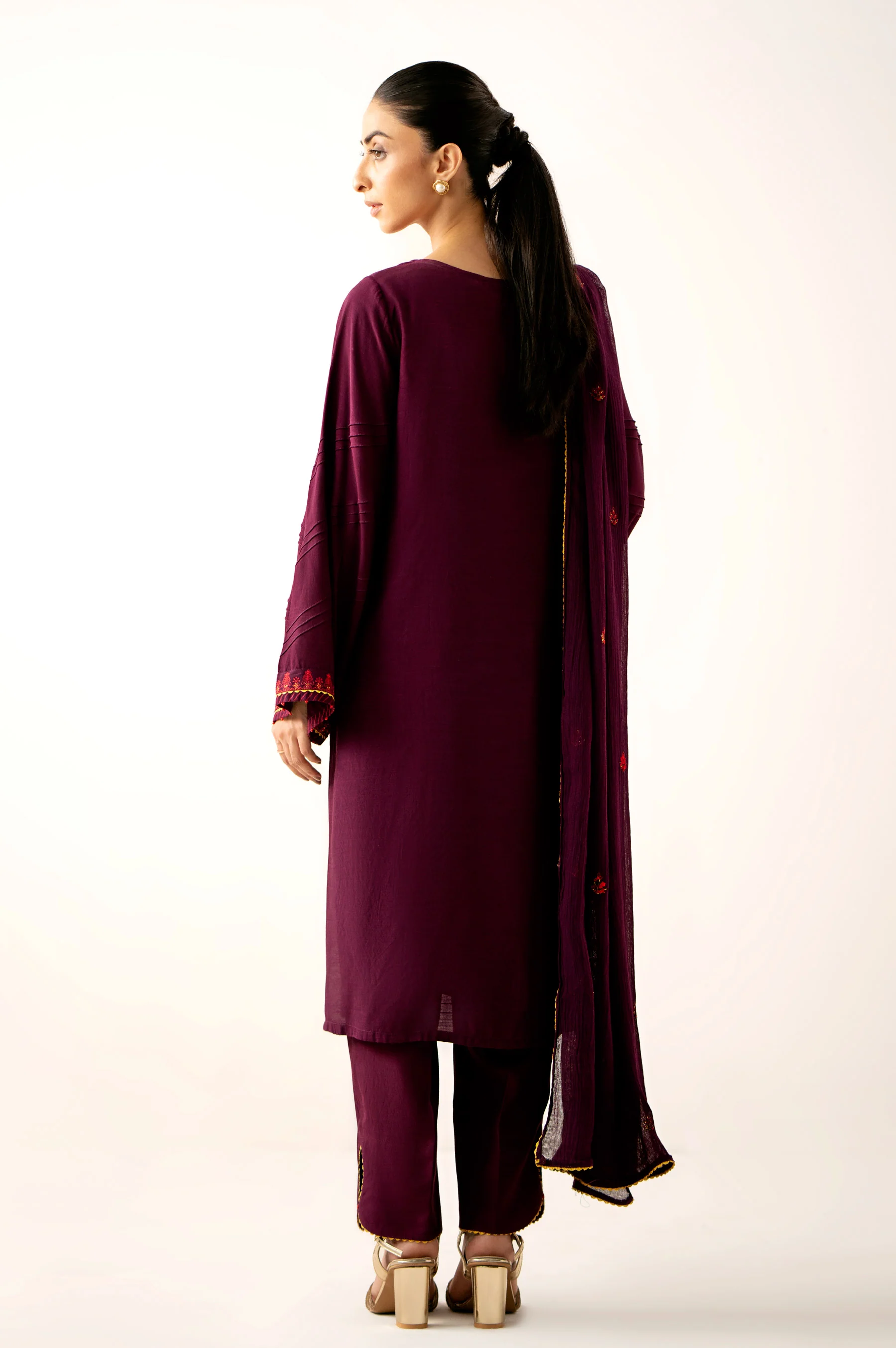 EMBROIDERED SUIT - Image 6