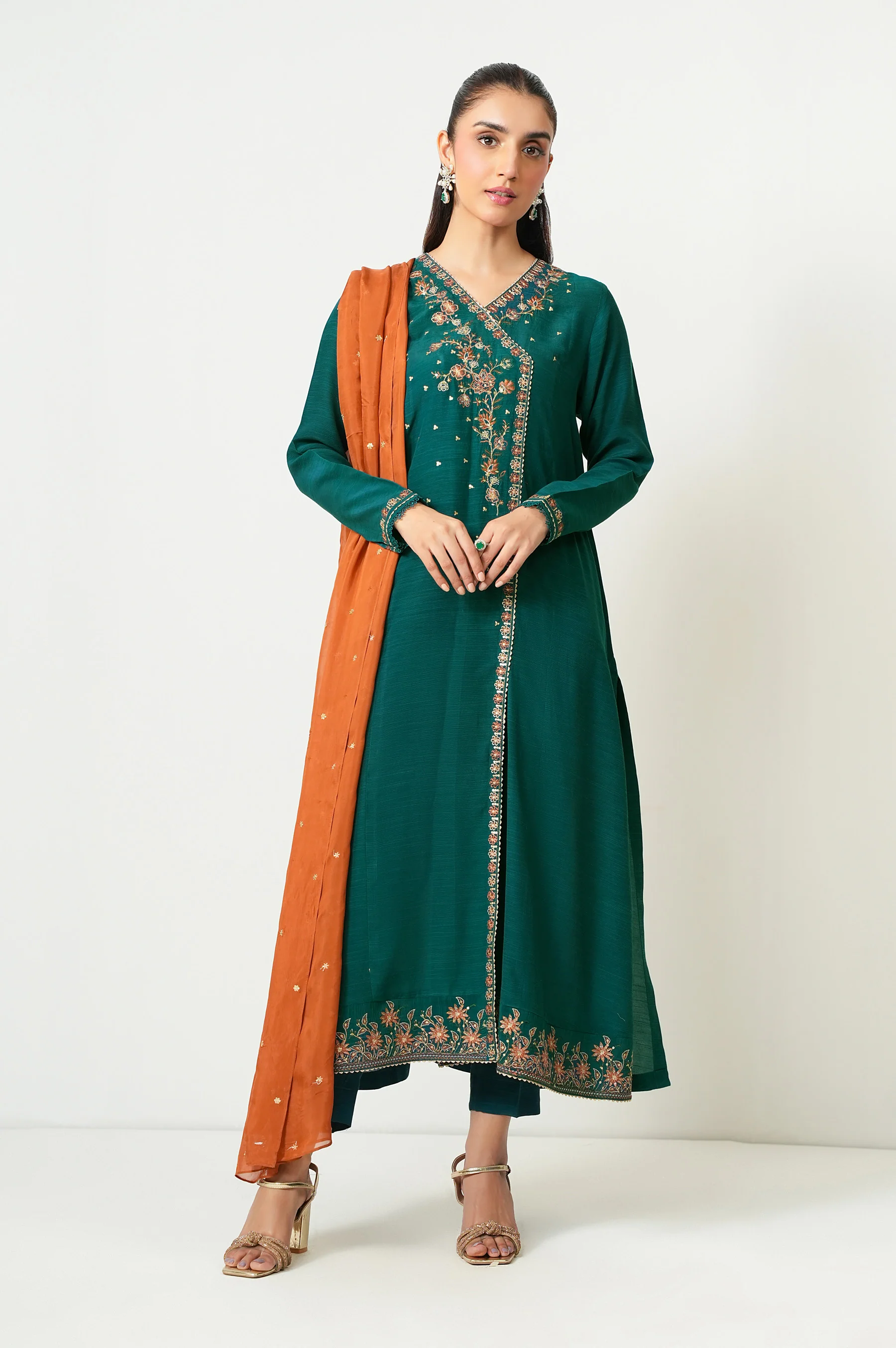 EMBROIDERED SUIT - Image 2