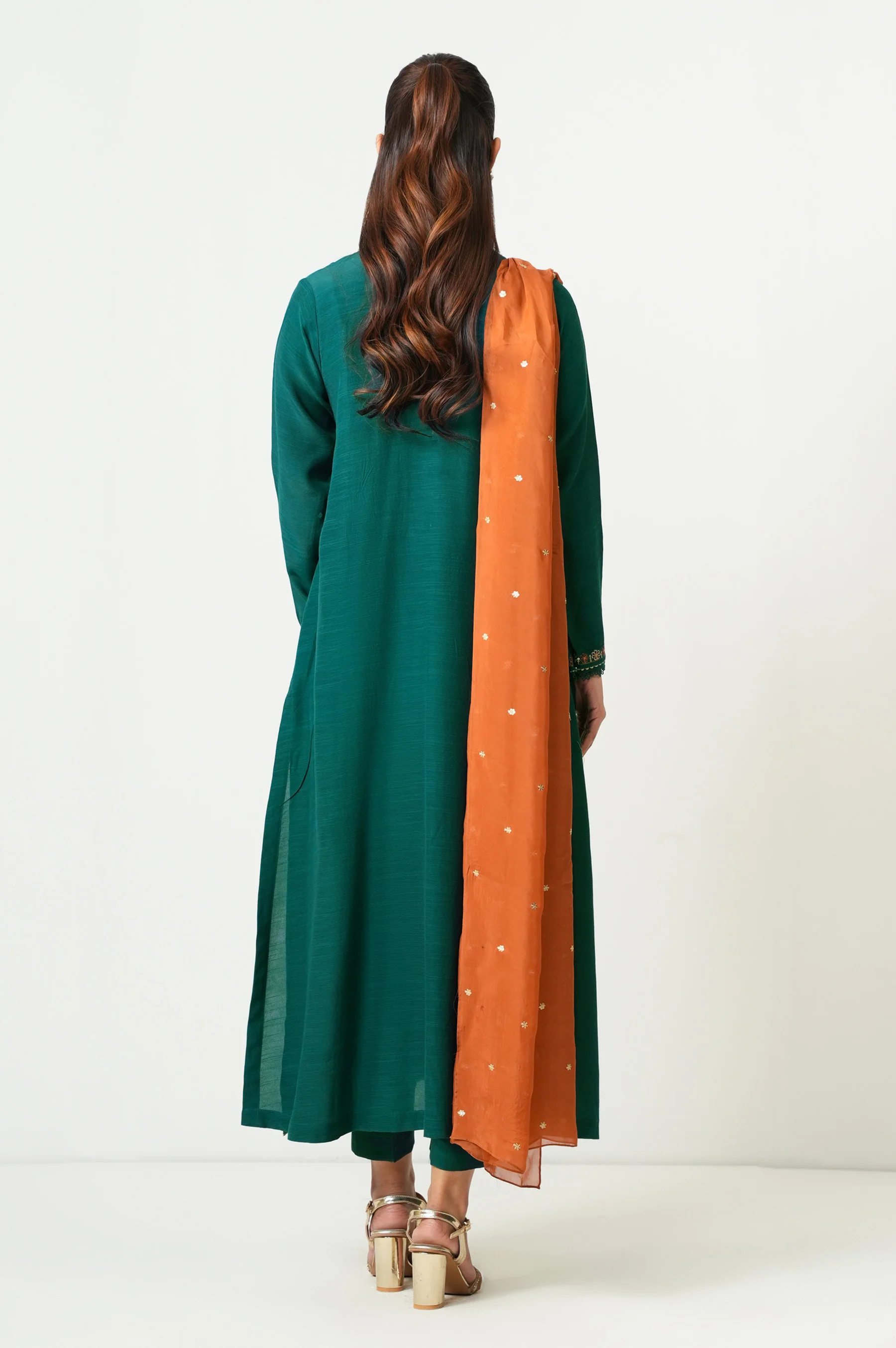EMBROIDERED SUIT - Image 4