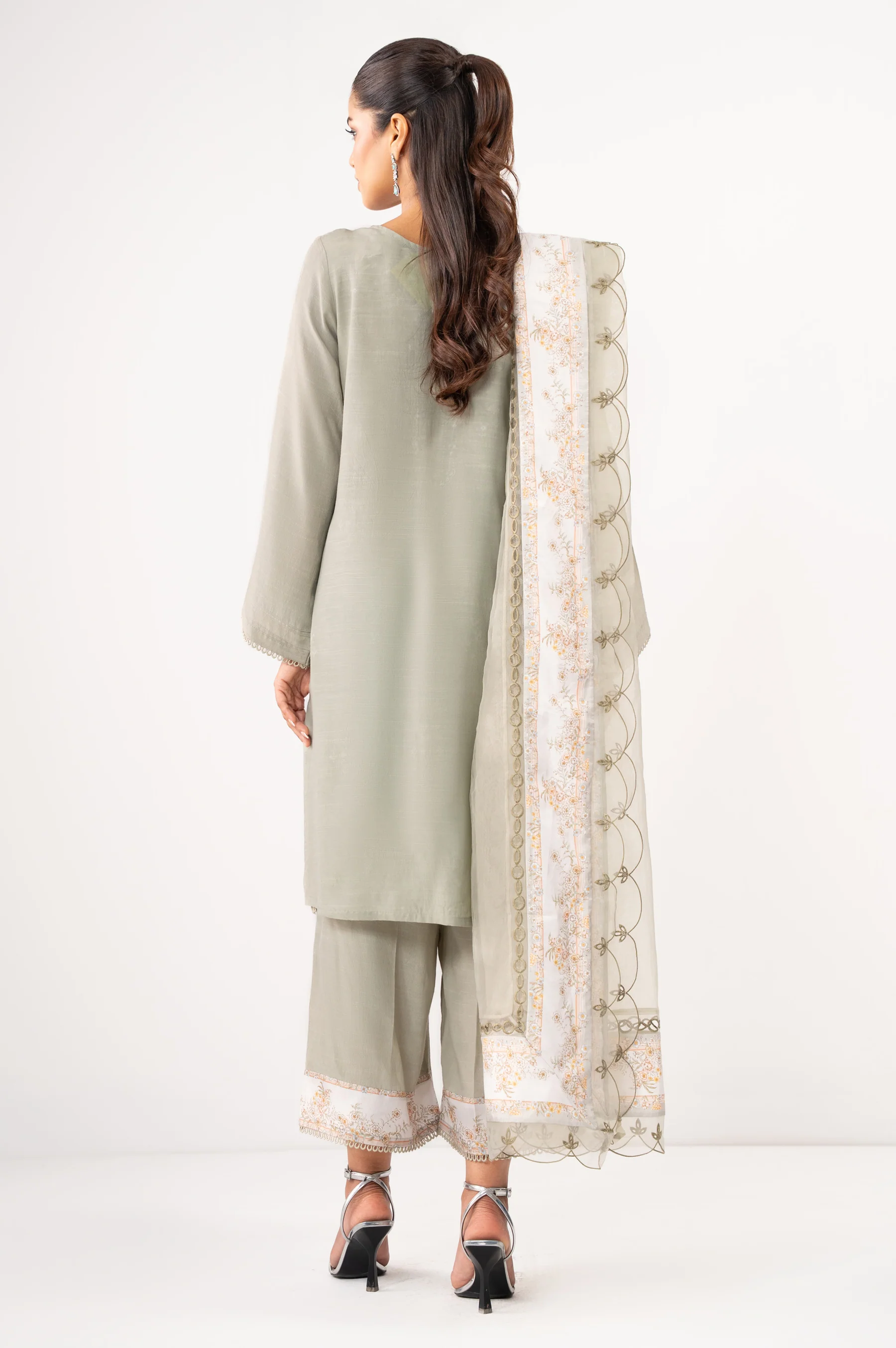 EMBROIDERED SUIT - Image 6