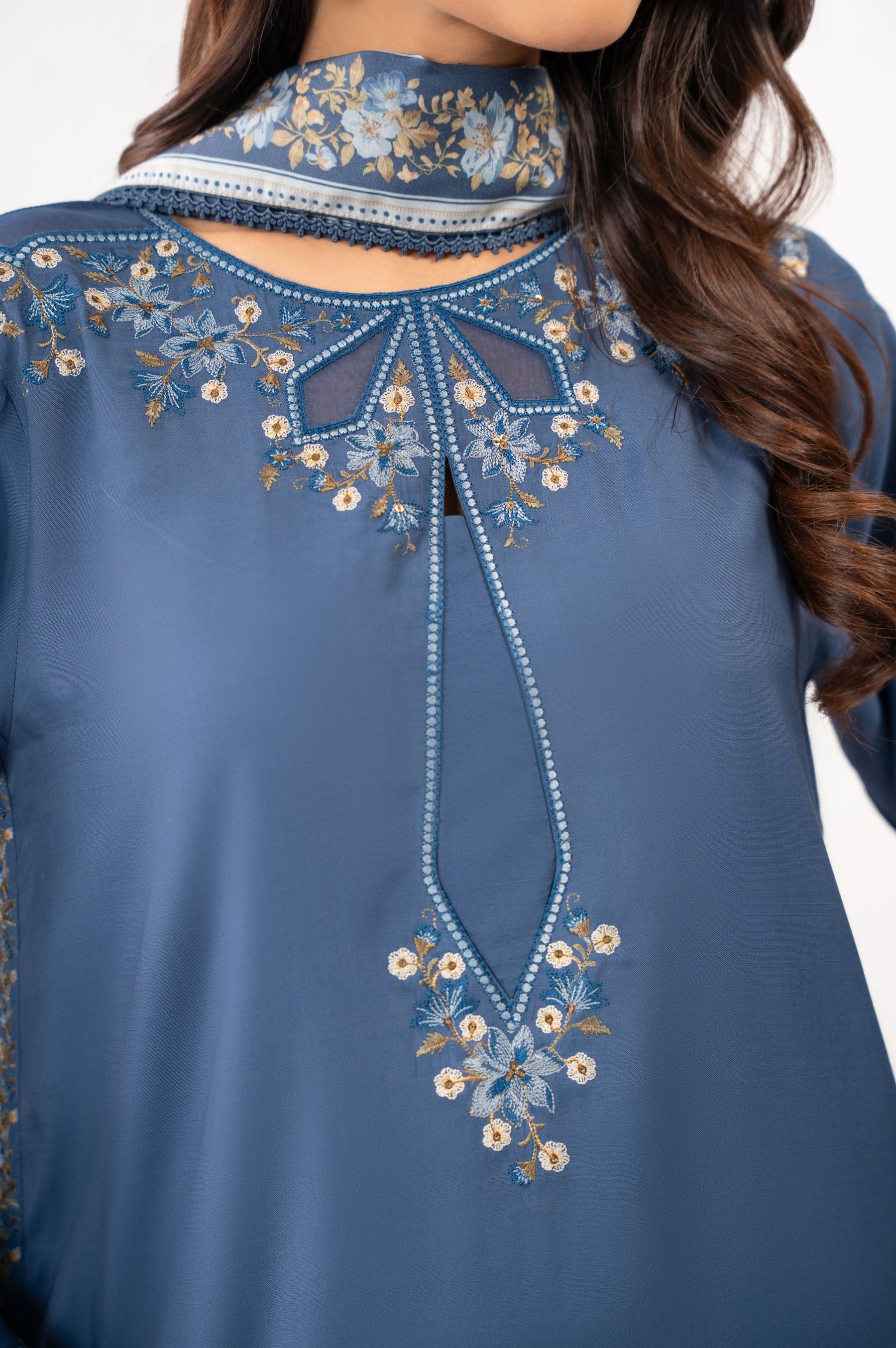 STITCHED EMBROIDERED RAW SILK SUIT - Image 6