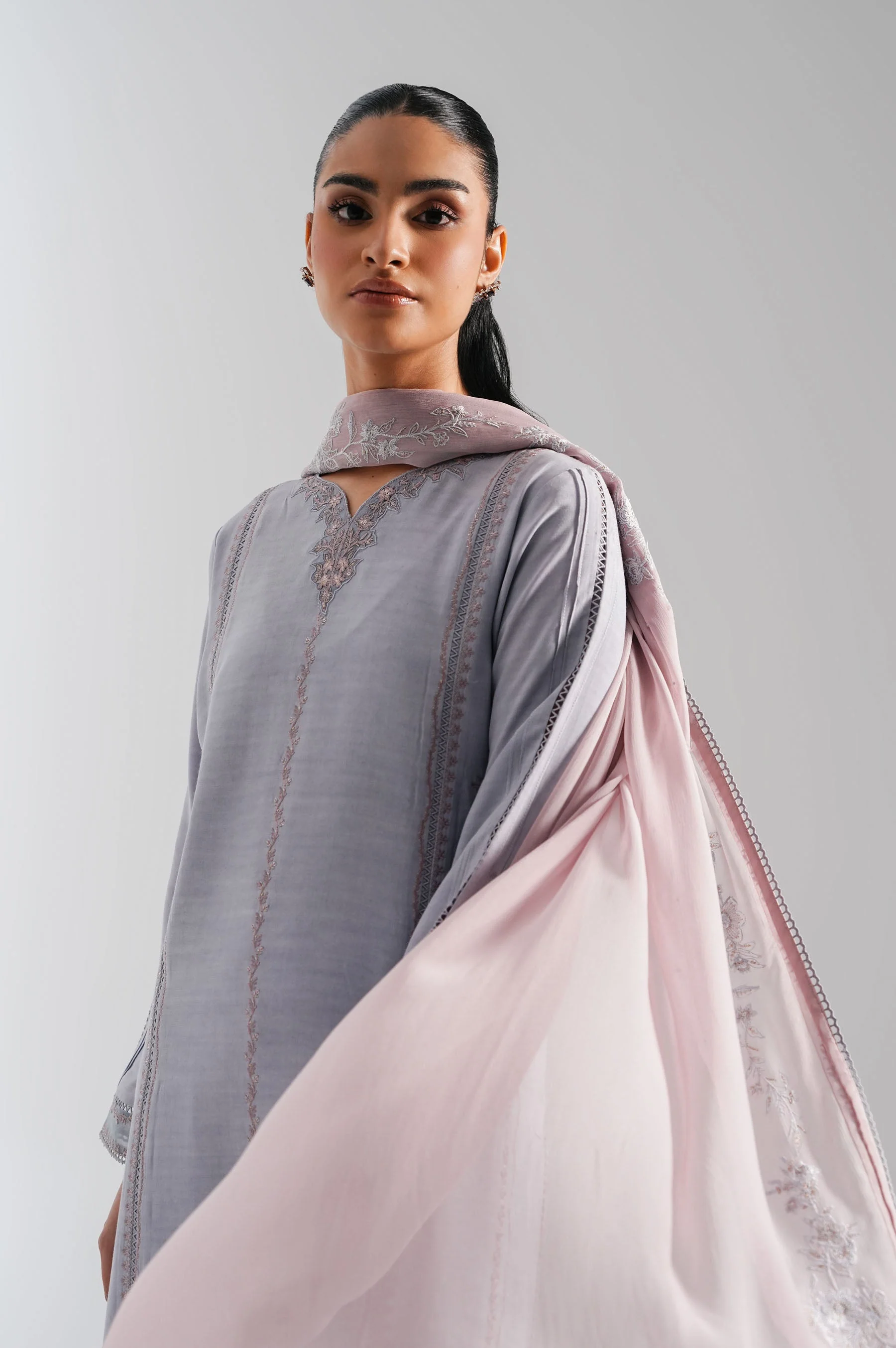 STITCHED EMBROIDERED RAW SILK SUIT (FACTORY E-OUTLET) - Image 3