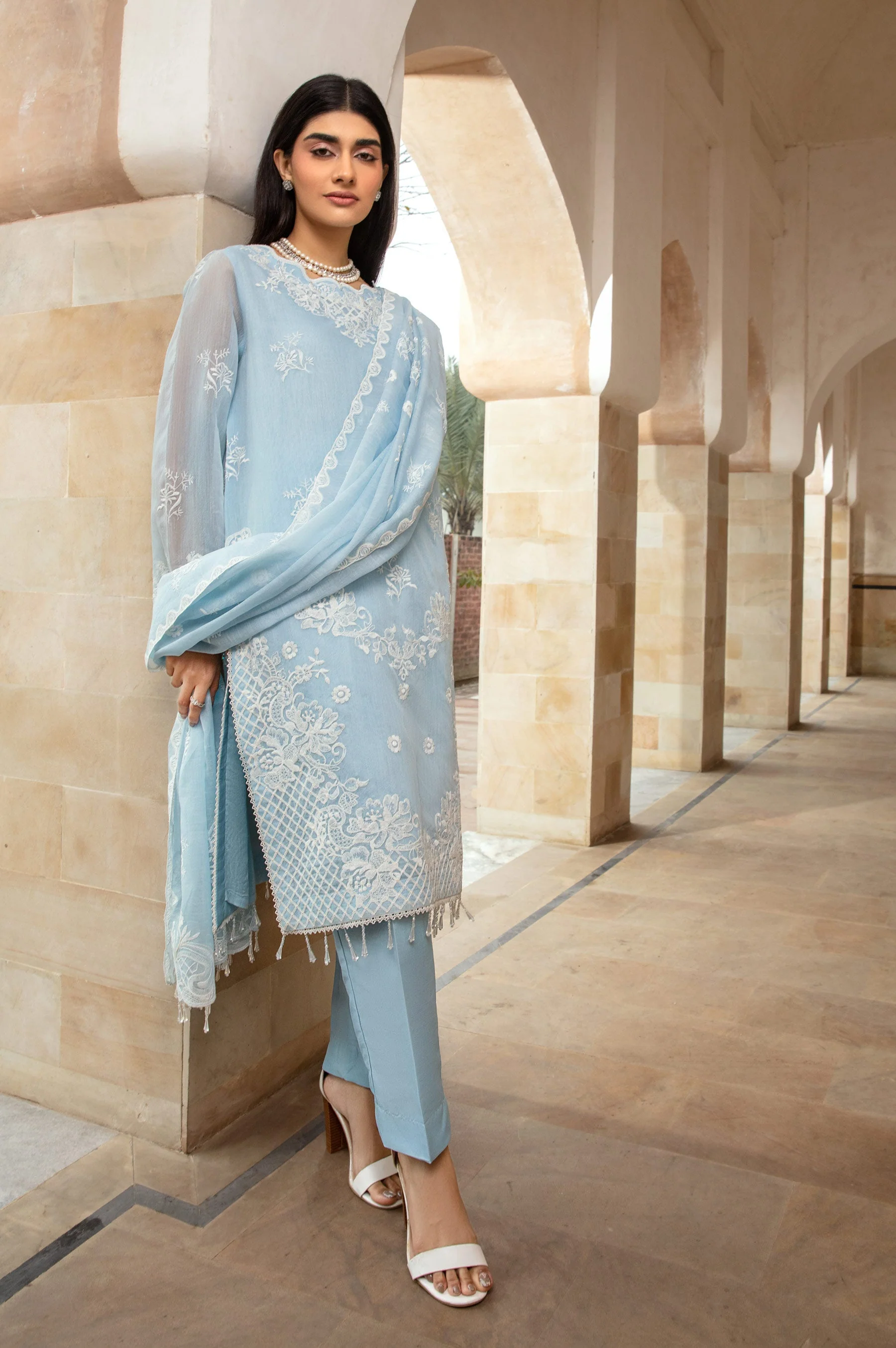 3 Piece Embroidered Manar Suit - Image 3