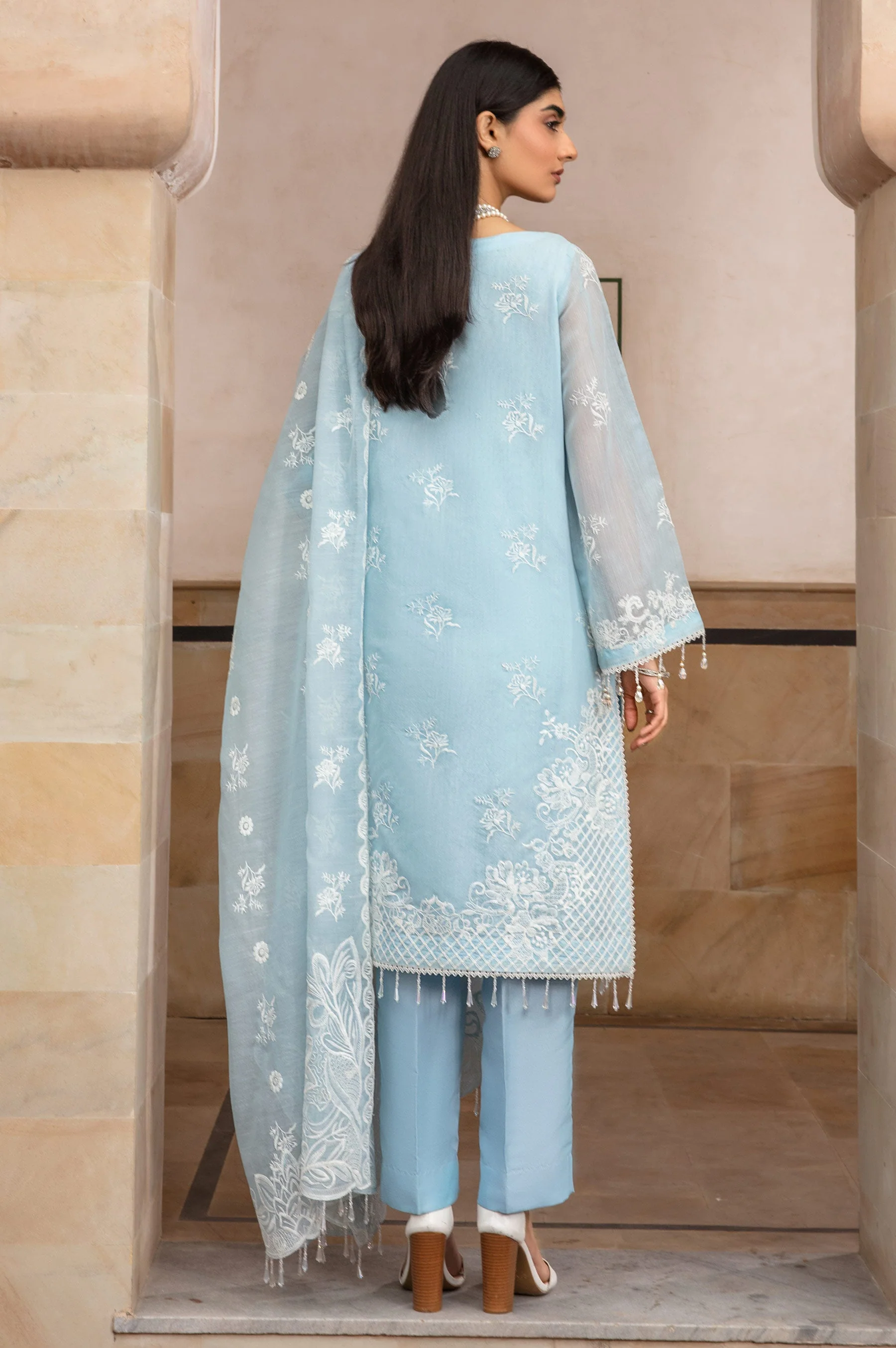 3 Piece Embroidered Manar Suit - Image 4