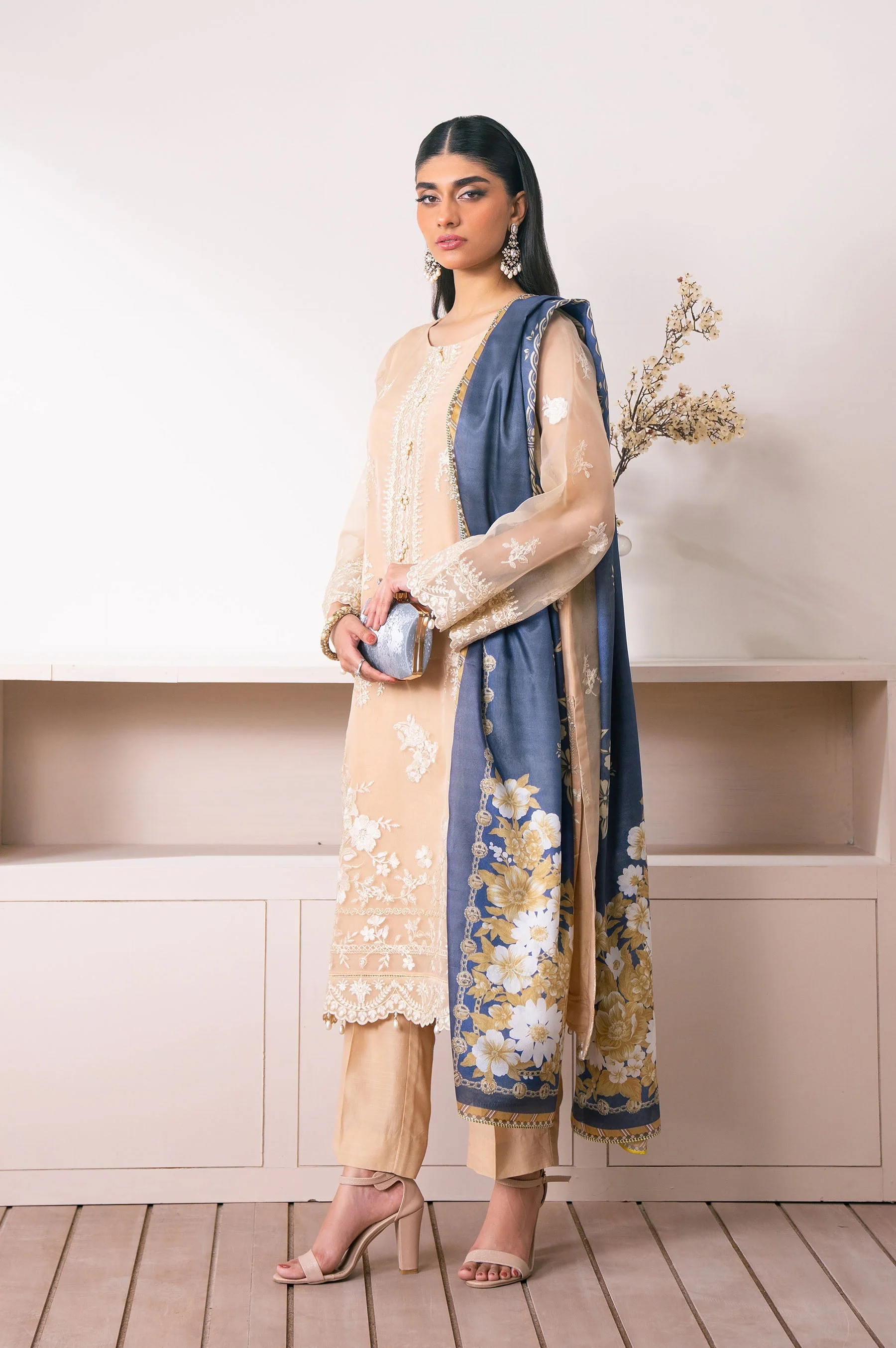 STITCHED EMBROIDERED ORGANZA SUIT (FACTORY E-OUTLET) - Image 4