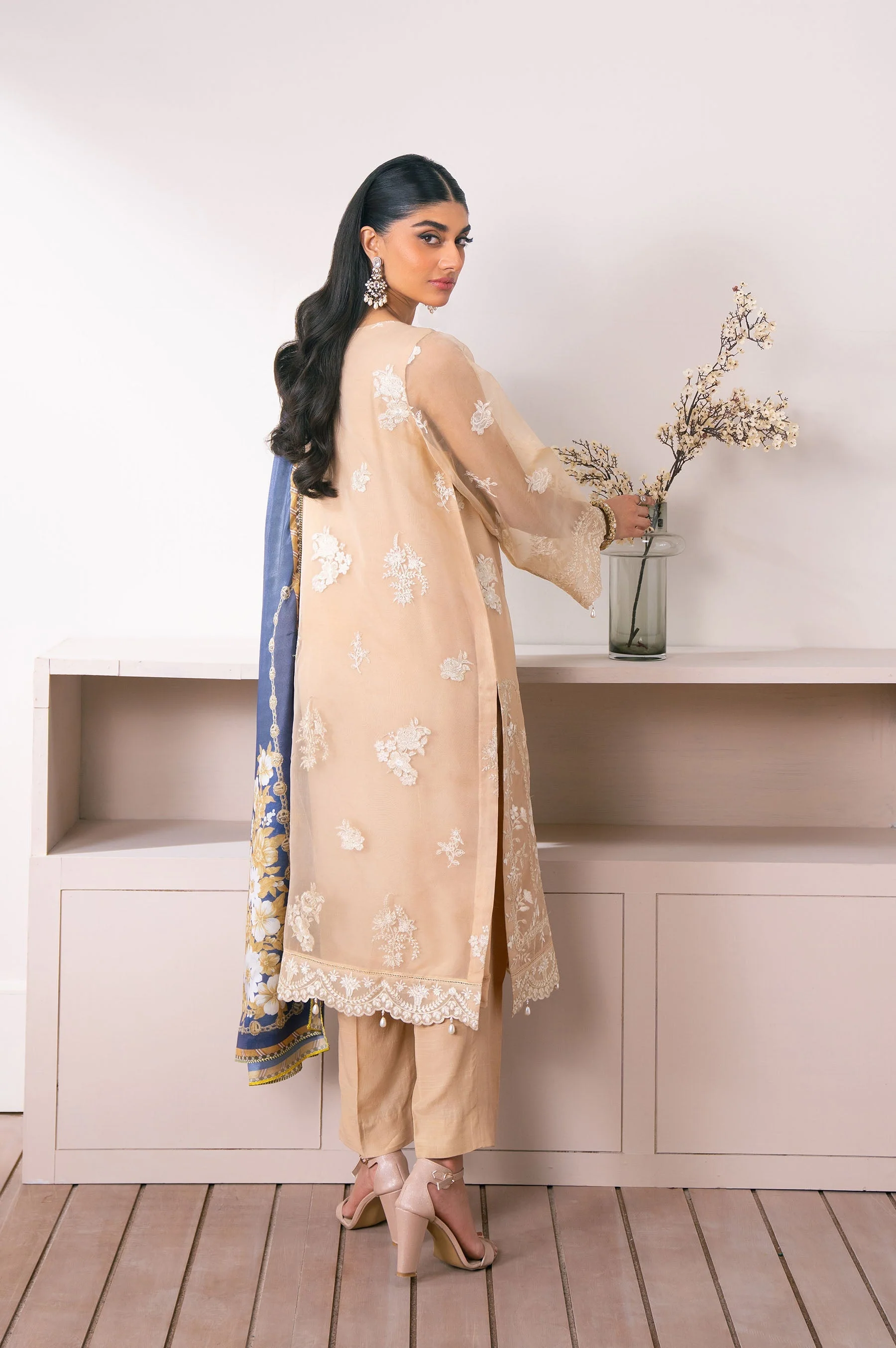 STITCHED EMBROIDERED ORGANZA SUIT (FACTORY E-OUTLET) - Image 6