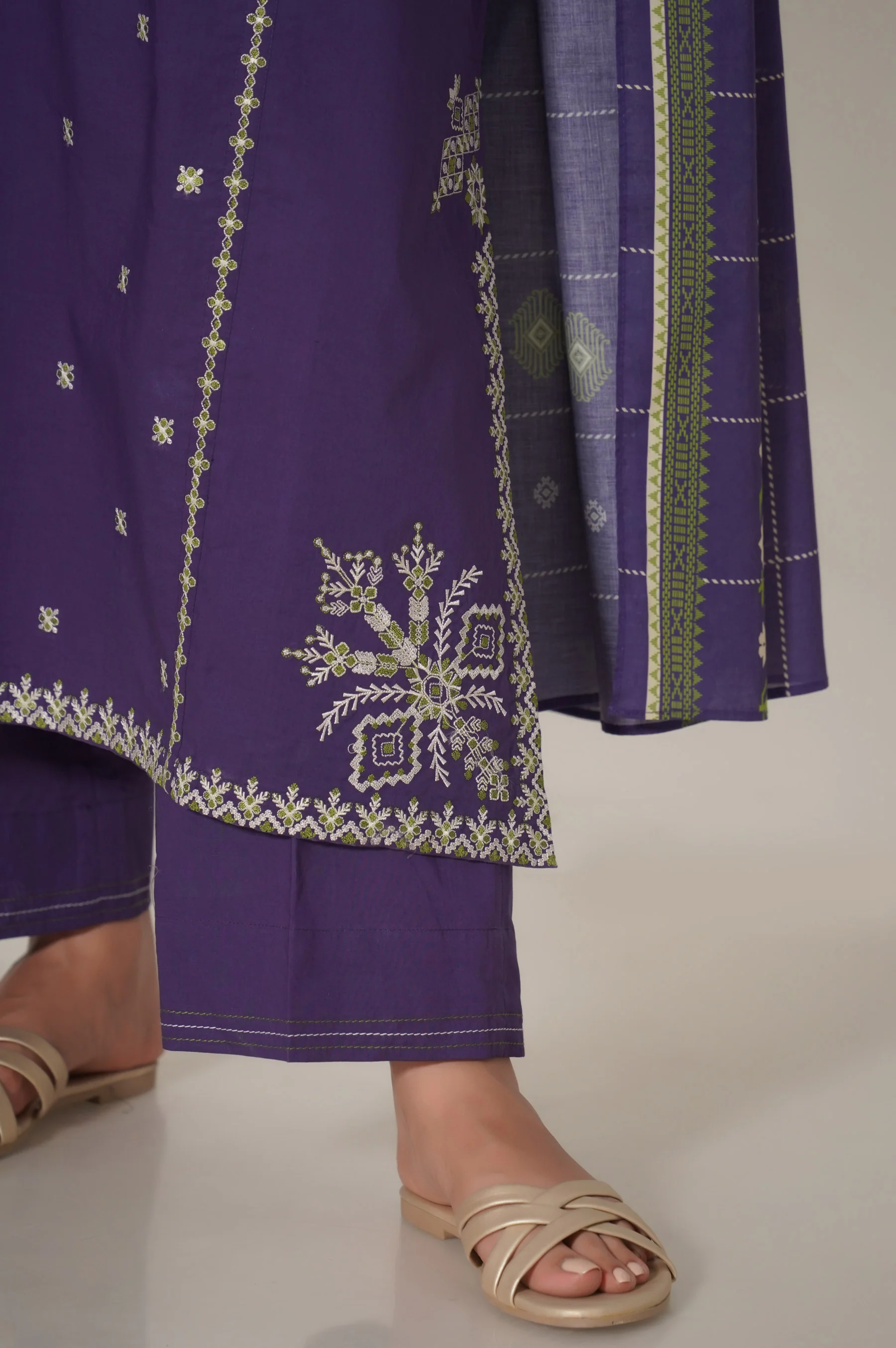 Stitched 3 Piece Embroidered Slub Cambric Suit - Image 3