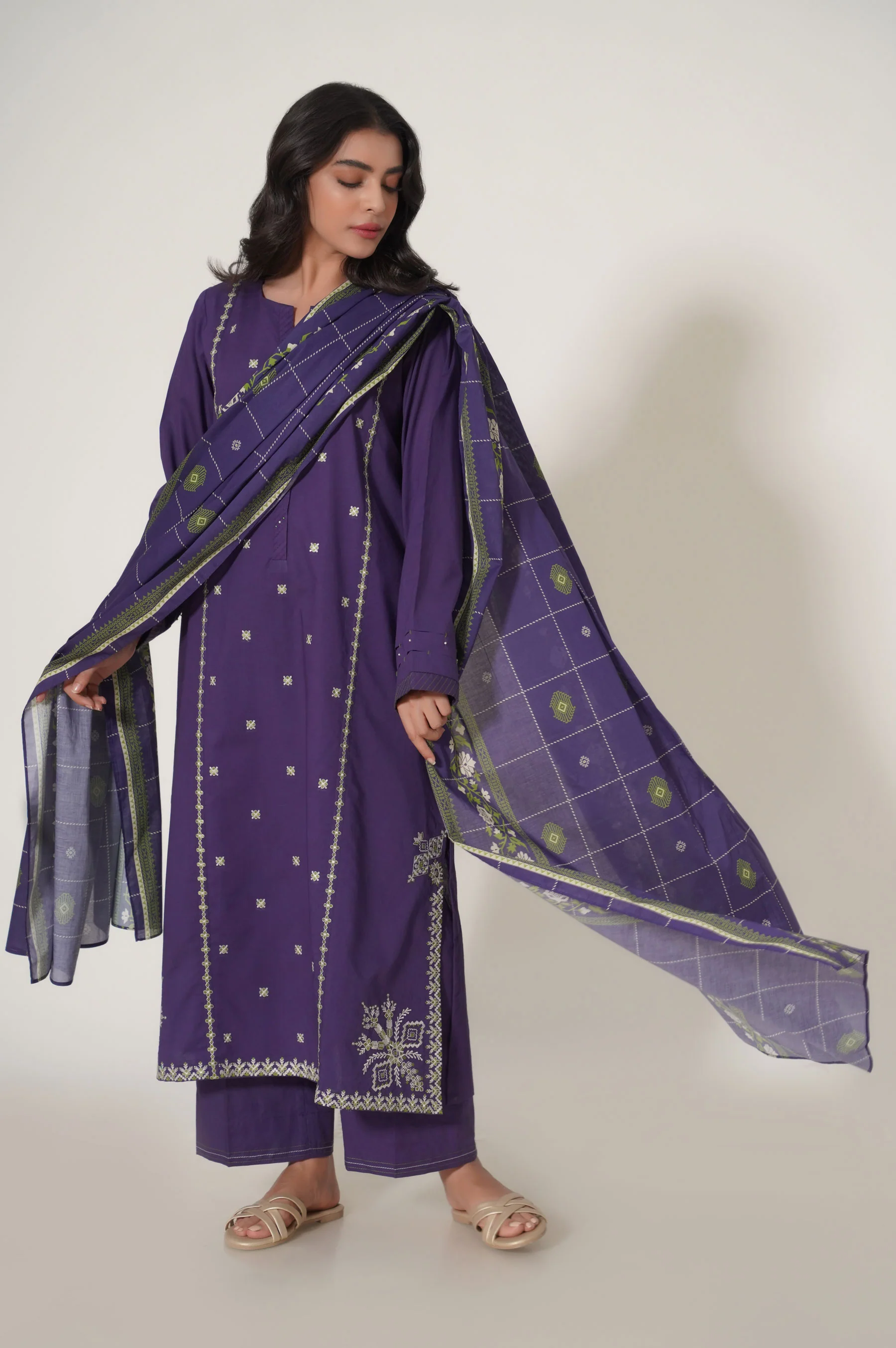 Stitched 3 Piece Embroidered Slub Cambric Suit - Image 5